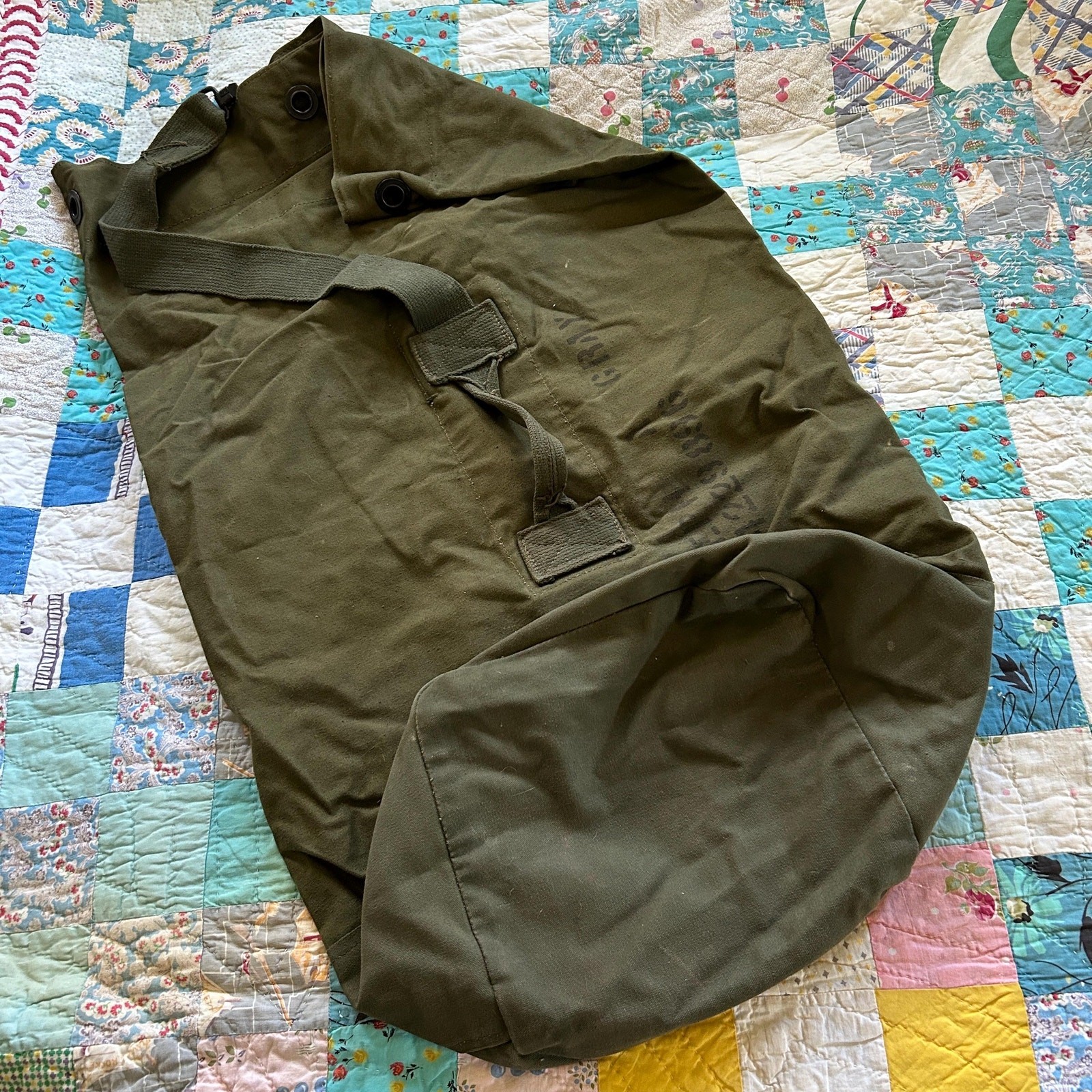 Vintage 50s/60s Vietnam Era US Army Oversized Military Duffle Bag