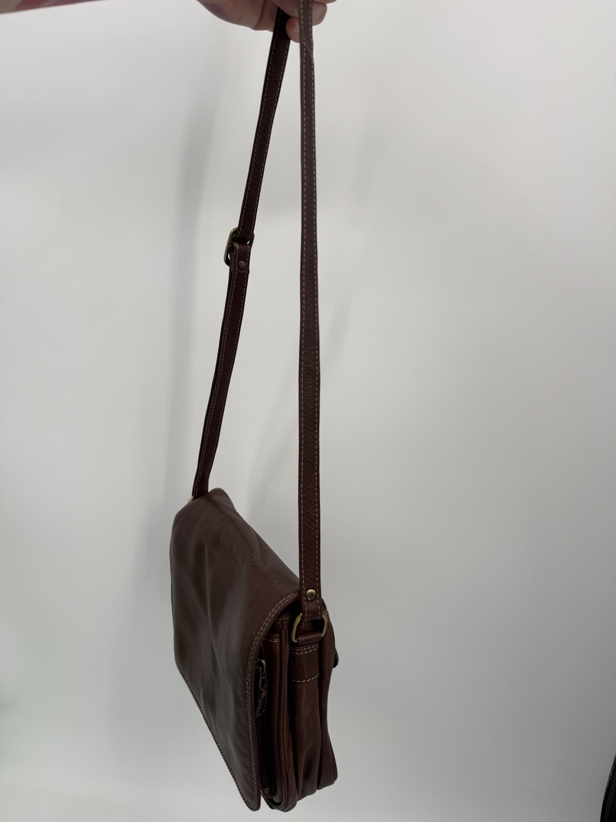 CHAOS Rust Brown Leather Medium Messenger Bag Organizer Office Commute Travel