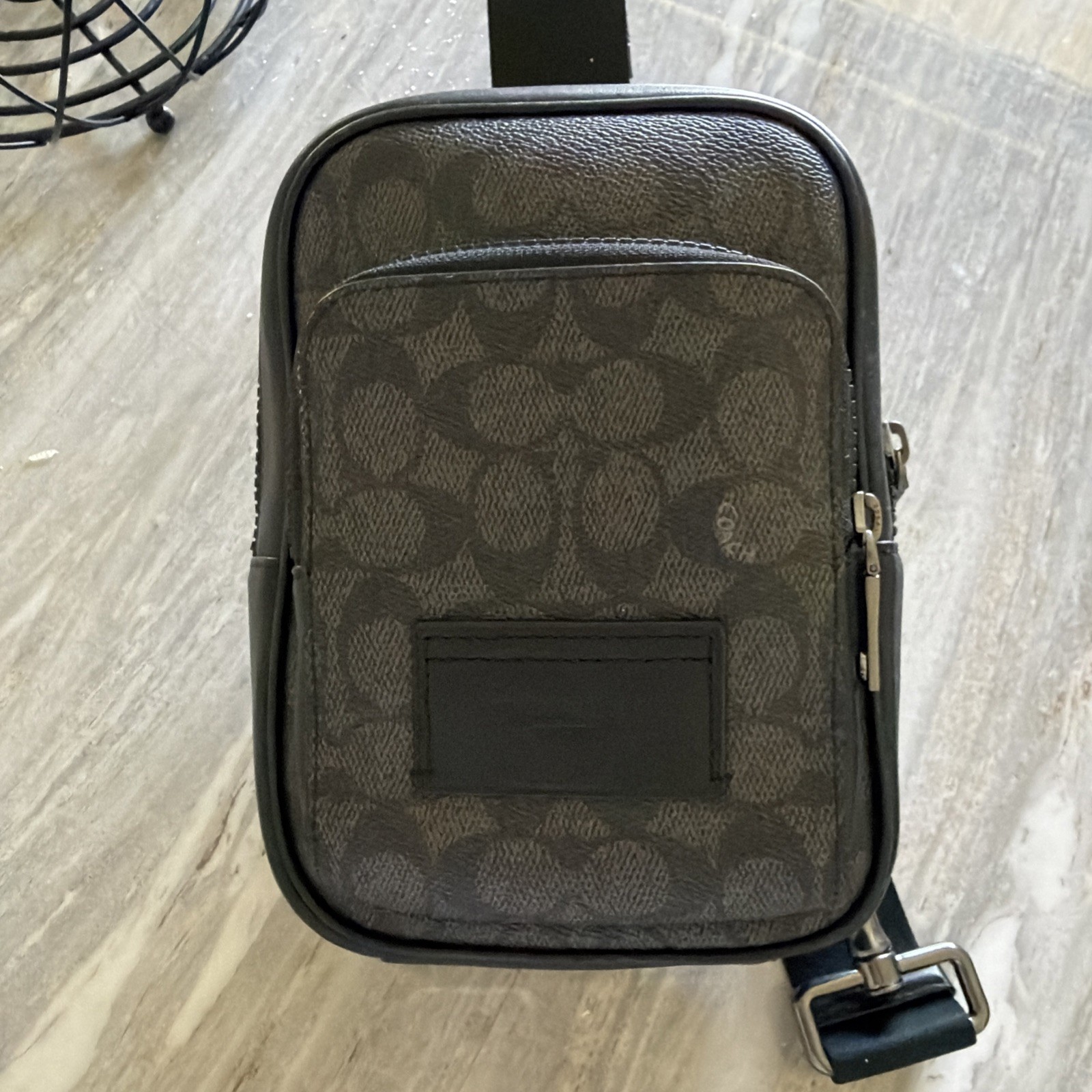 NWT Coach men Racer Sling Pack Signature Canvas CV763 Gunmetal/Charcoal/Black