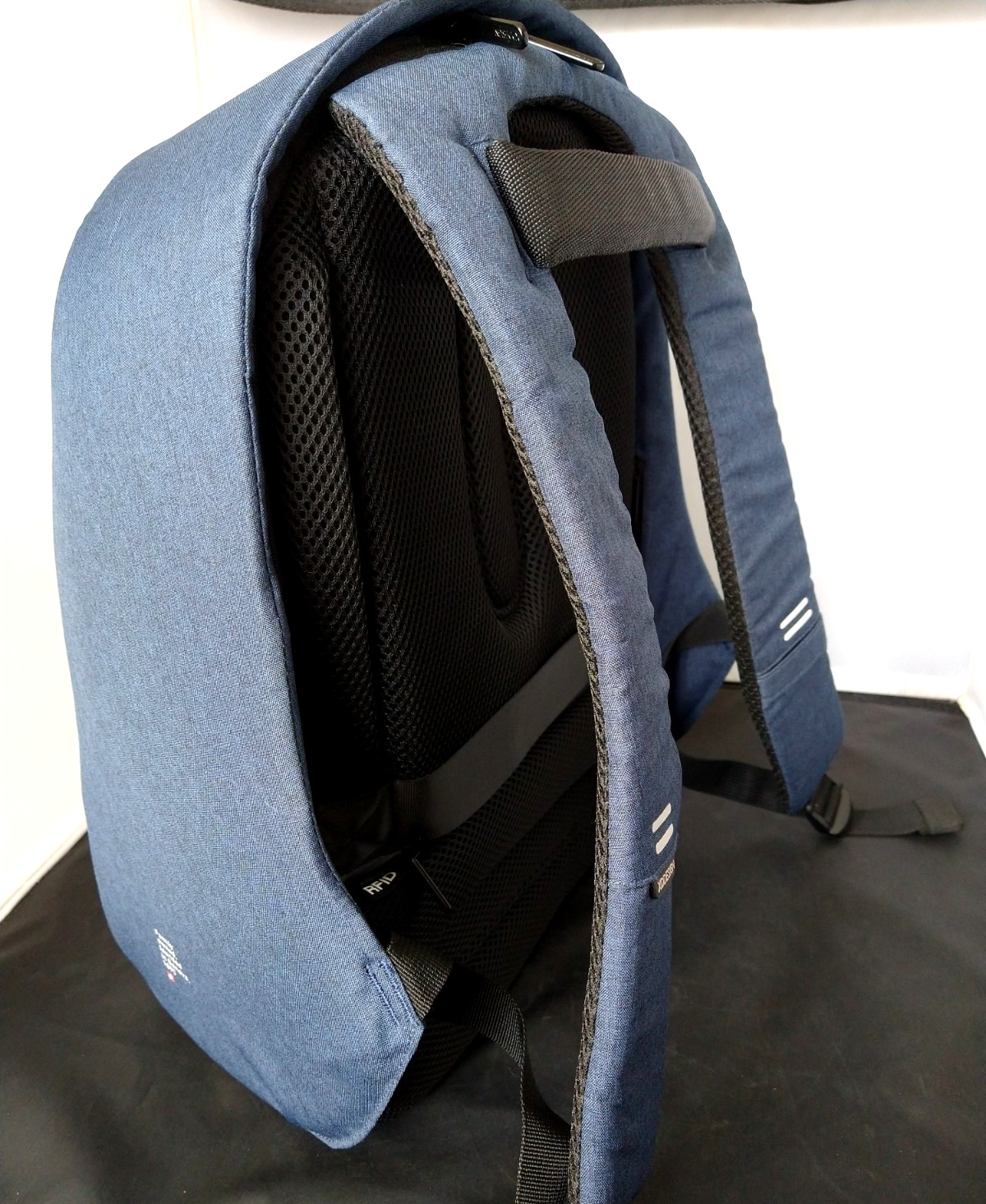 XD Design Backpack Bobby BLUE Anti Theft Travel Laptop USB Port/RFID Stash Area