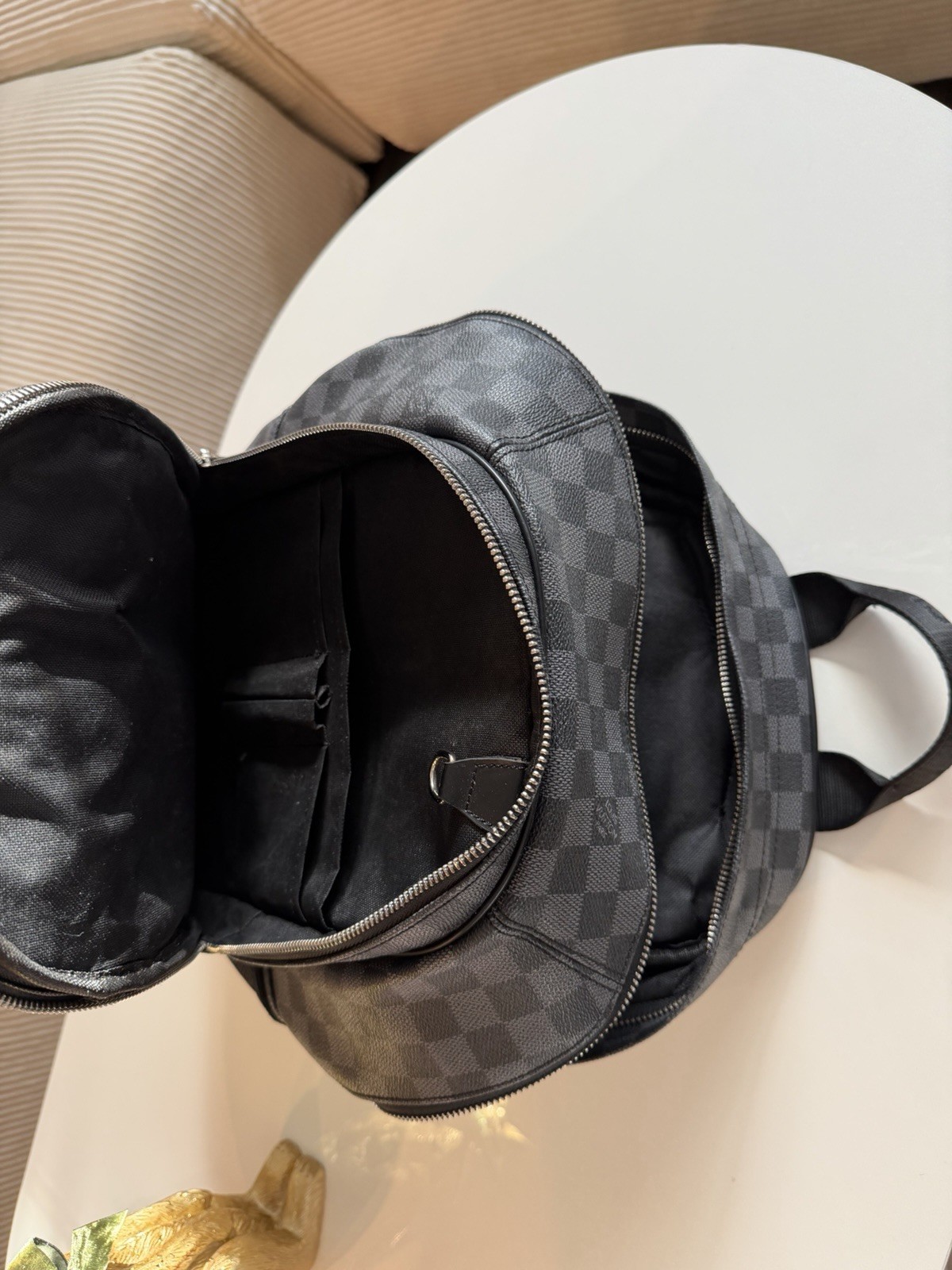 Louis Vuitton Men’s Damier Graphite Checkered Backpack Gray/Black Zip Pockets