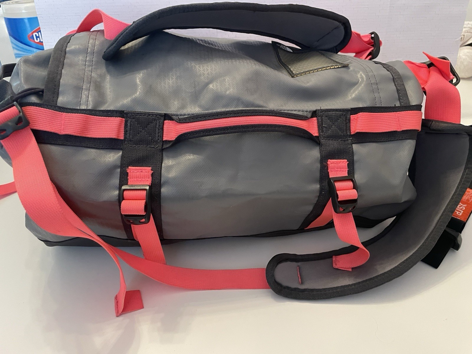 THE NORTH FACE BASE CAMP DUFFEL BAG Grey 50L 10x11x17” See Pics Zipper Closure