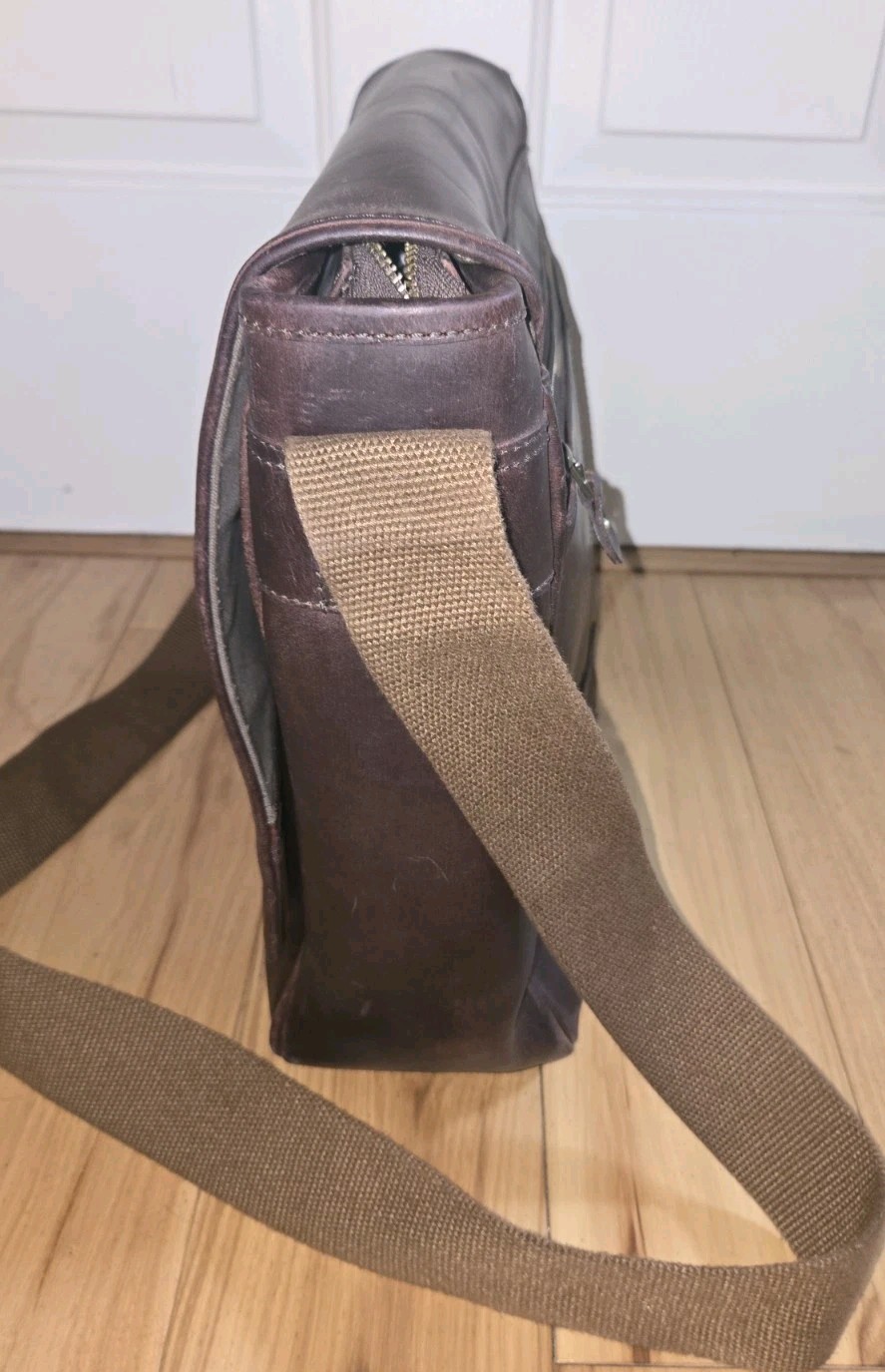 Buffalo Jackson Trading Company Leather Laptop Bag Shoulder Messenger Brown Work
