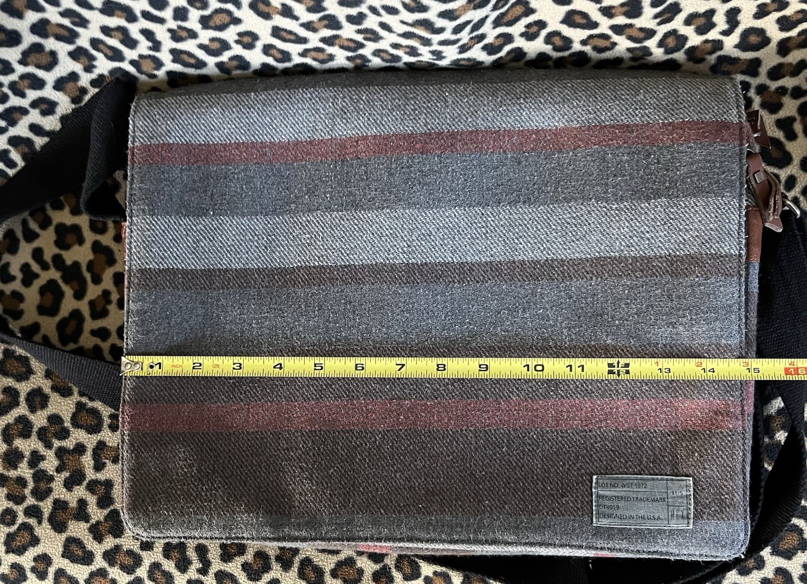 HEX Westmore Messenger Bag