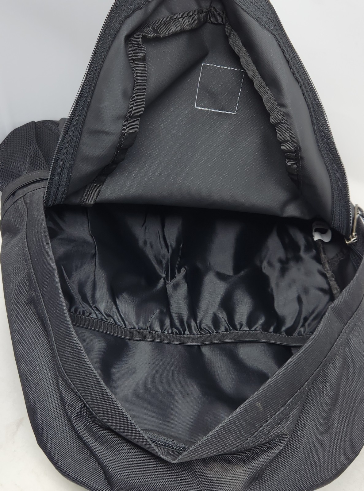 Carhartt Black Canvas Backpack Budweiser Logo Water Repellent Key Fob CBO411