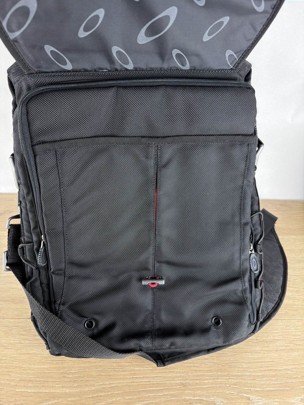 Oakley Tactical Field Gear Vertical Messenger Day Pack Laptop Bag Black Vintage