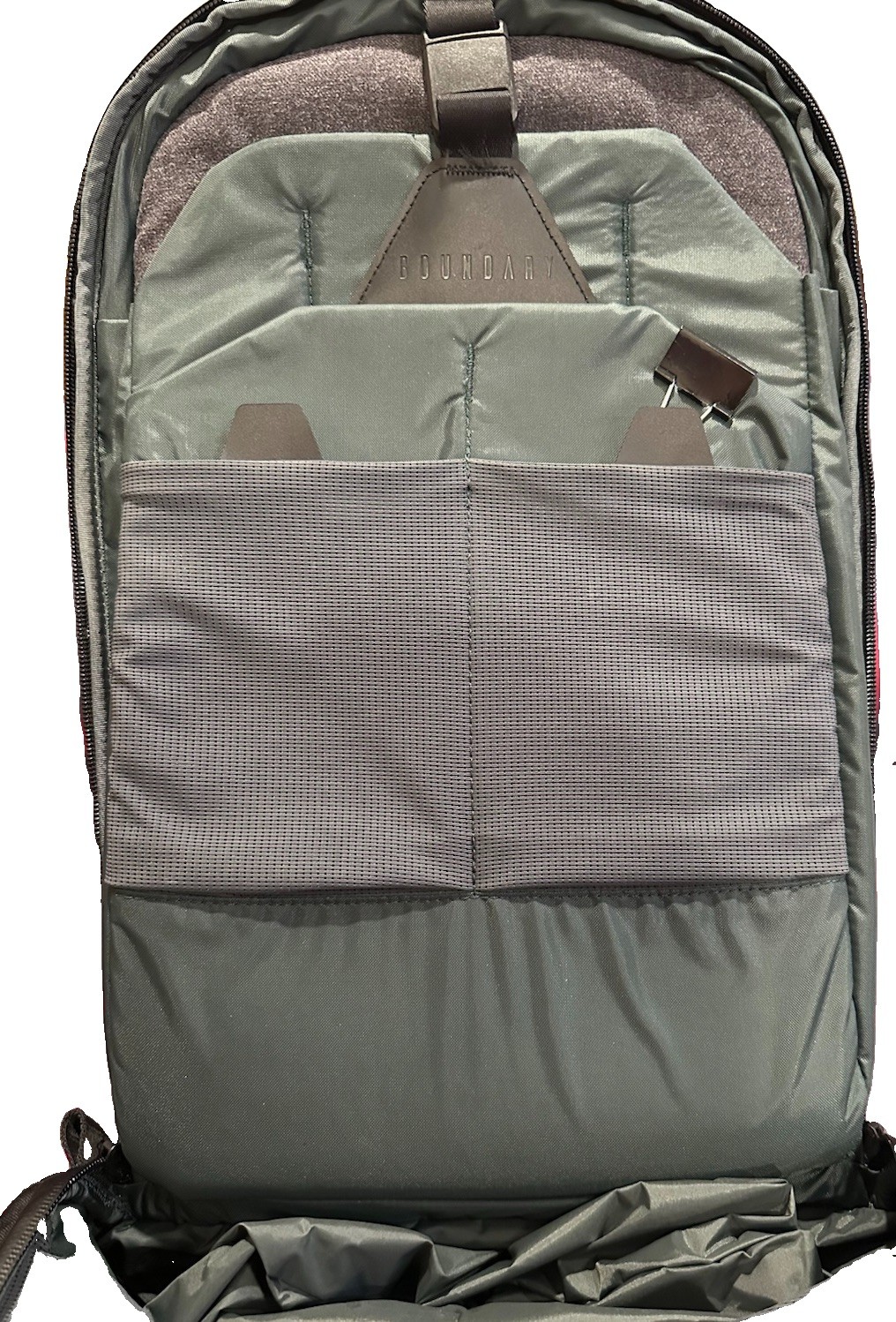 Mint Boundary Supply Errant Pack 22L Black LaptopTech TravelBackpack Bag LikeNew