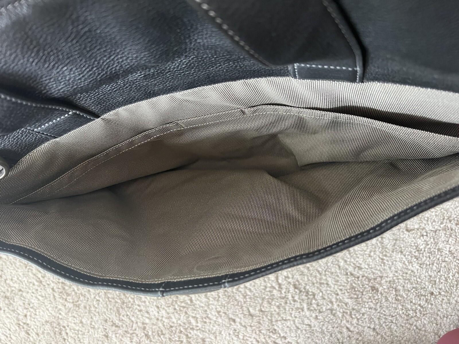 Johnston & Murphy Soft Black Leather Zip Top Briefcase Laptop Messenger Bag