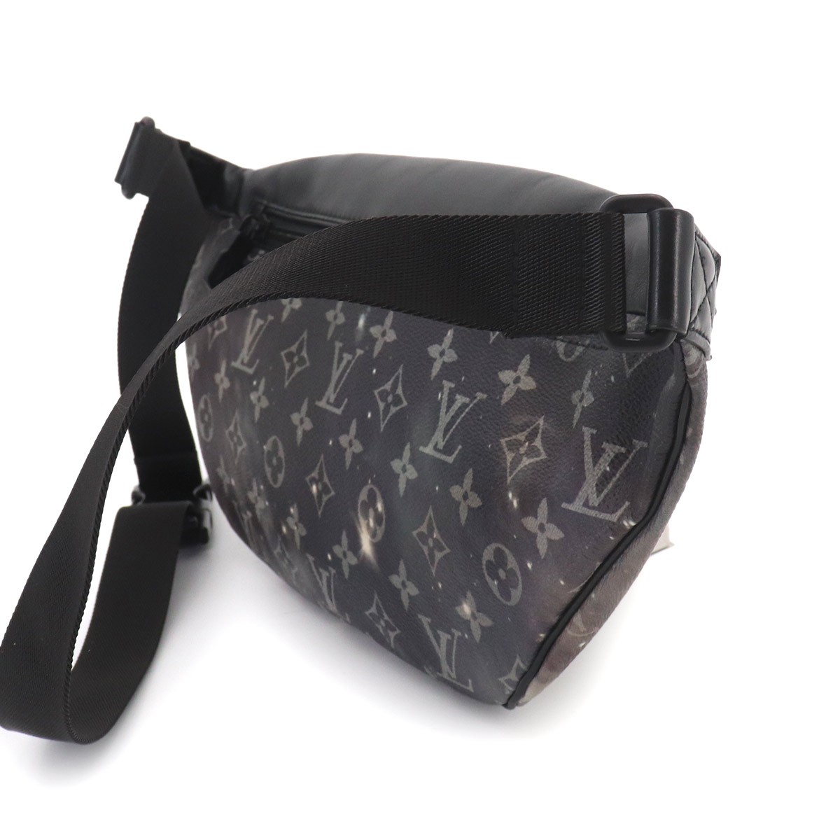 LOUIS VUITTON Monogram Galaxy Discovery Bumbag Crossbody Bag M44444 90329042