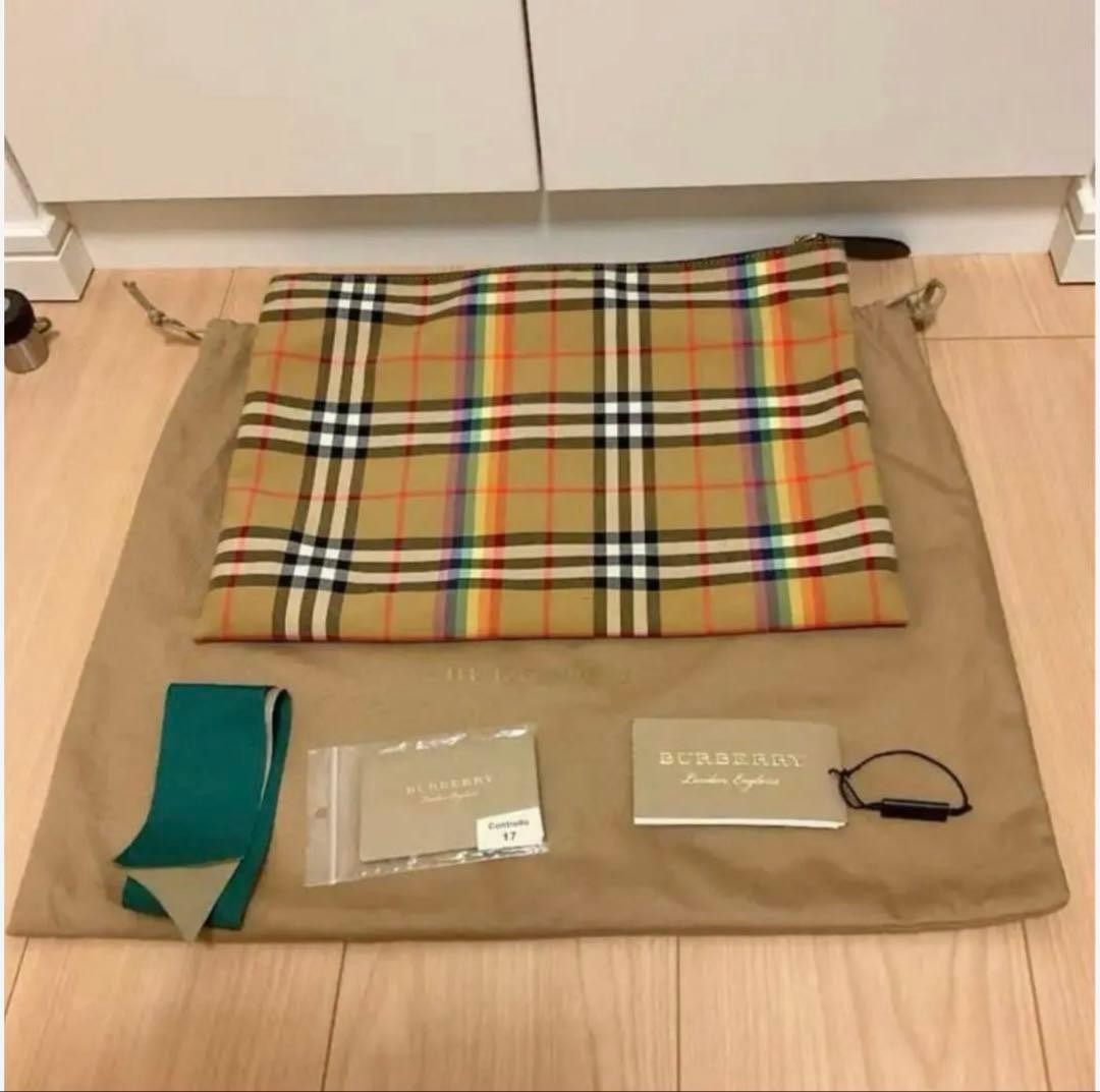 Authentic Burberry Rainbow Clutch Bag 28cm Leather Men’s Fashion Signed Damage