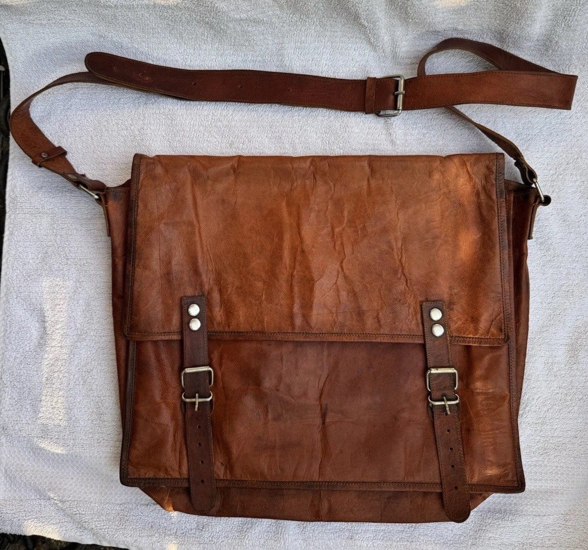 Brown Messenger Bag Shoulder Strap Buckle Flap Zip Pocket Adjustable Strap