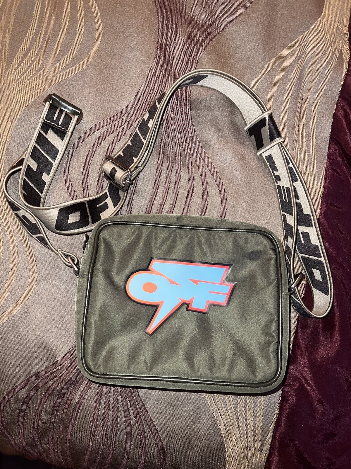 Off White Cross Body Bag Green . Brand New No Tags