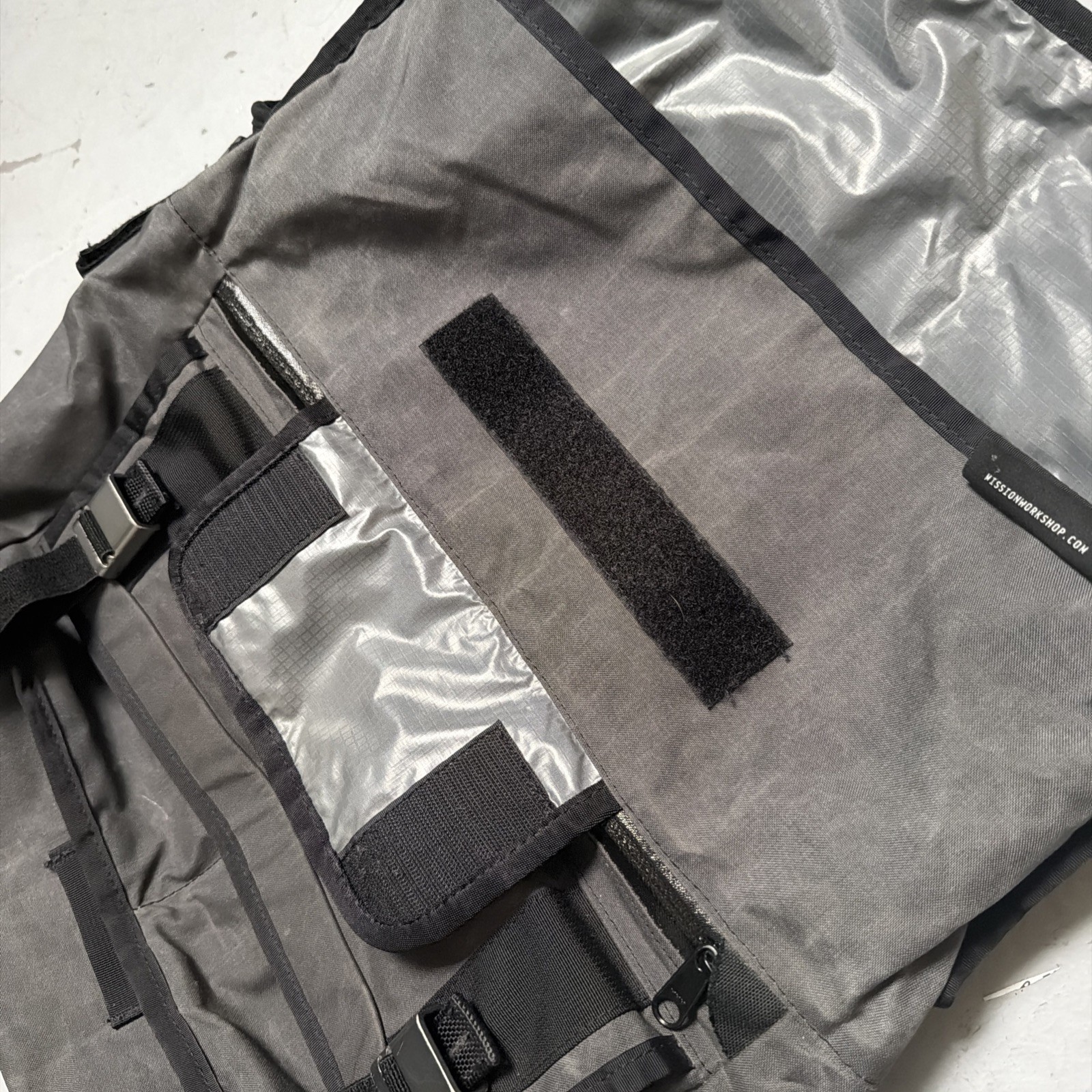 Mission Workshop Rummy AP Messenger Bag Made USA SF Courier Bike Cycling