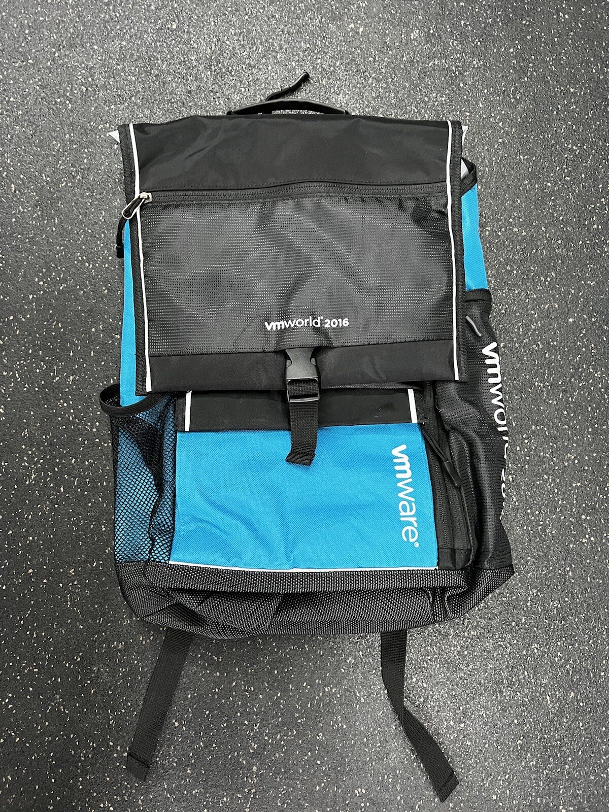 VM Ware Backpack Messenger Bag Black and Blue with Thermos 19in x 14in x 7in
