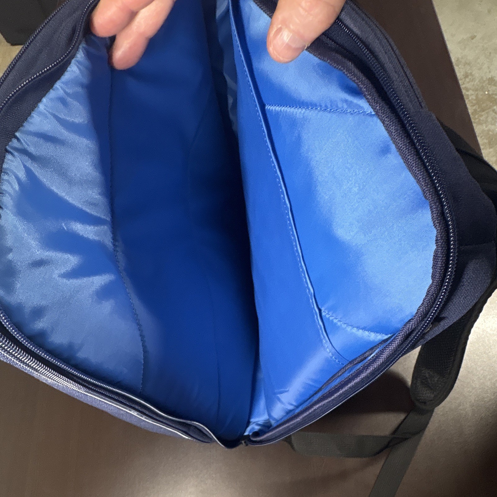 EBags Blue Medium Backpack Unisex Adults Zip Closure with Outer Pockets Travel