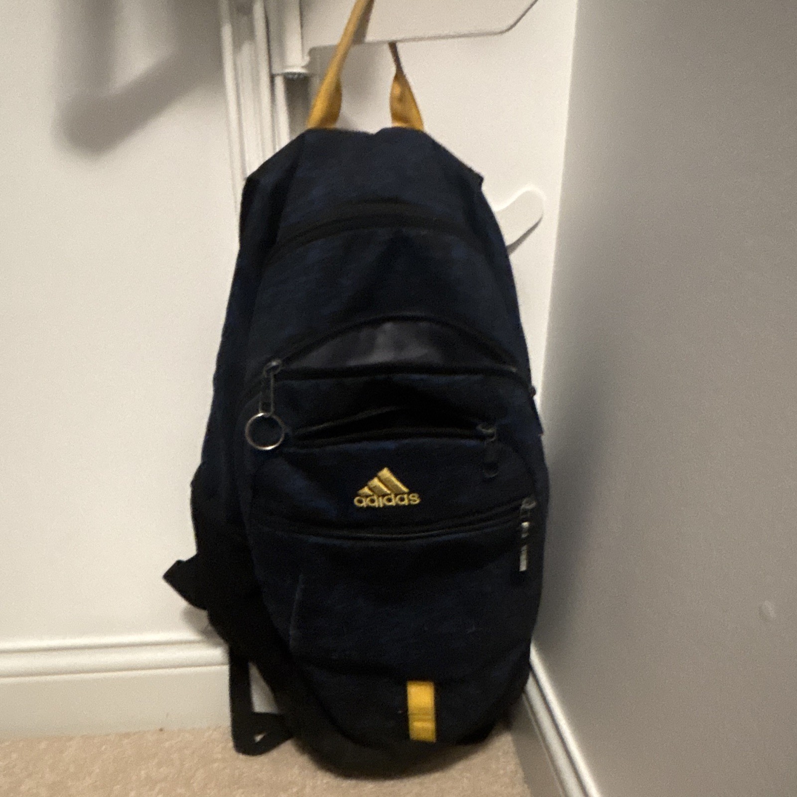 adidas Men’s Medium Backpack Navy/Black/Yellow Zip Outer Pockets Adjustable