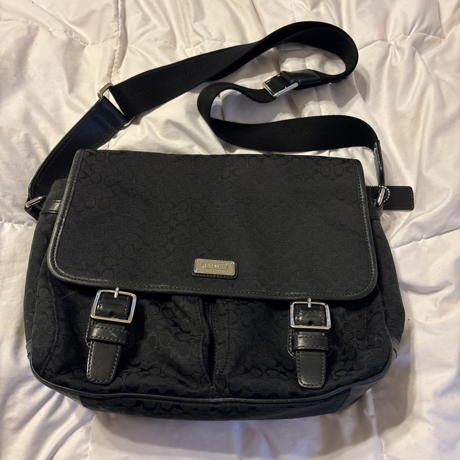 Authentic Coach Messenger Bag Signature Black Silver Hardware F70283