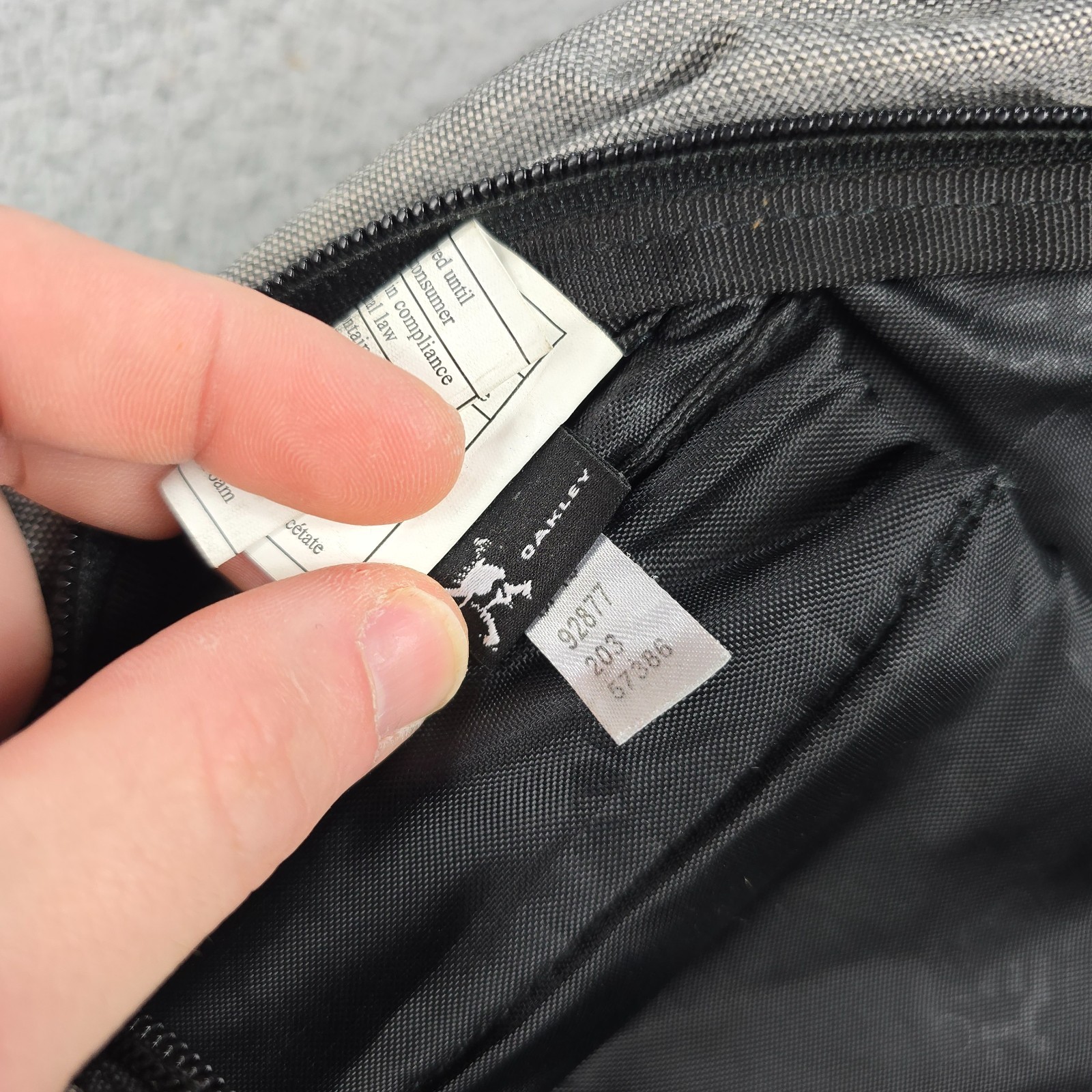 Oakley 30L Blade Backpack Gray Sunglasses Book Bag Damaged