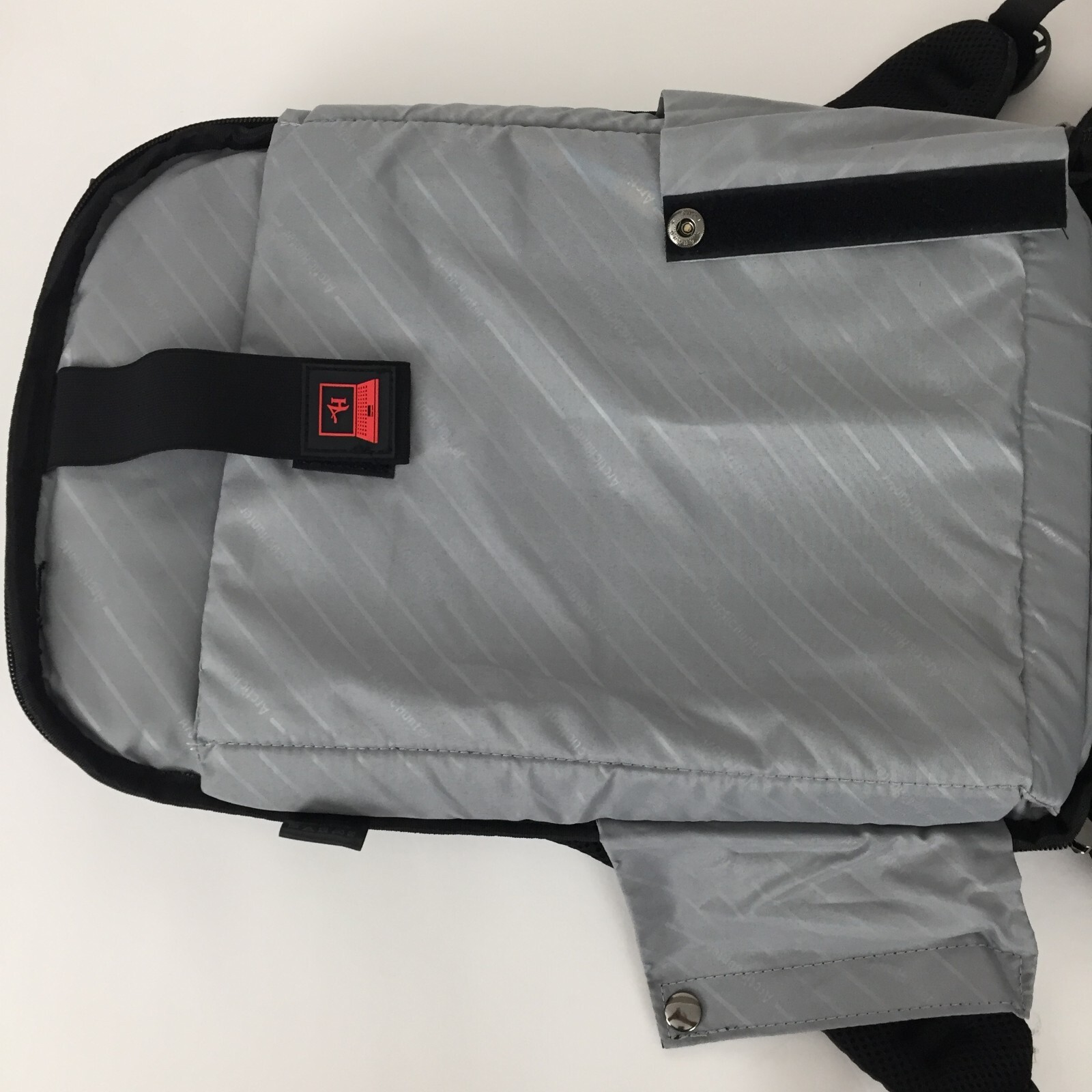 ARCTIC HUNTER Waterproof USB Charge Laptop Business Backpack School Bag NEW