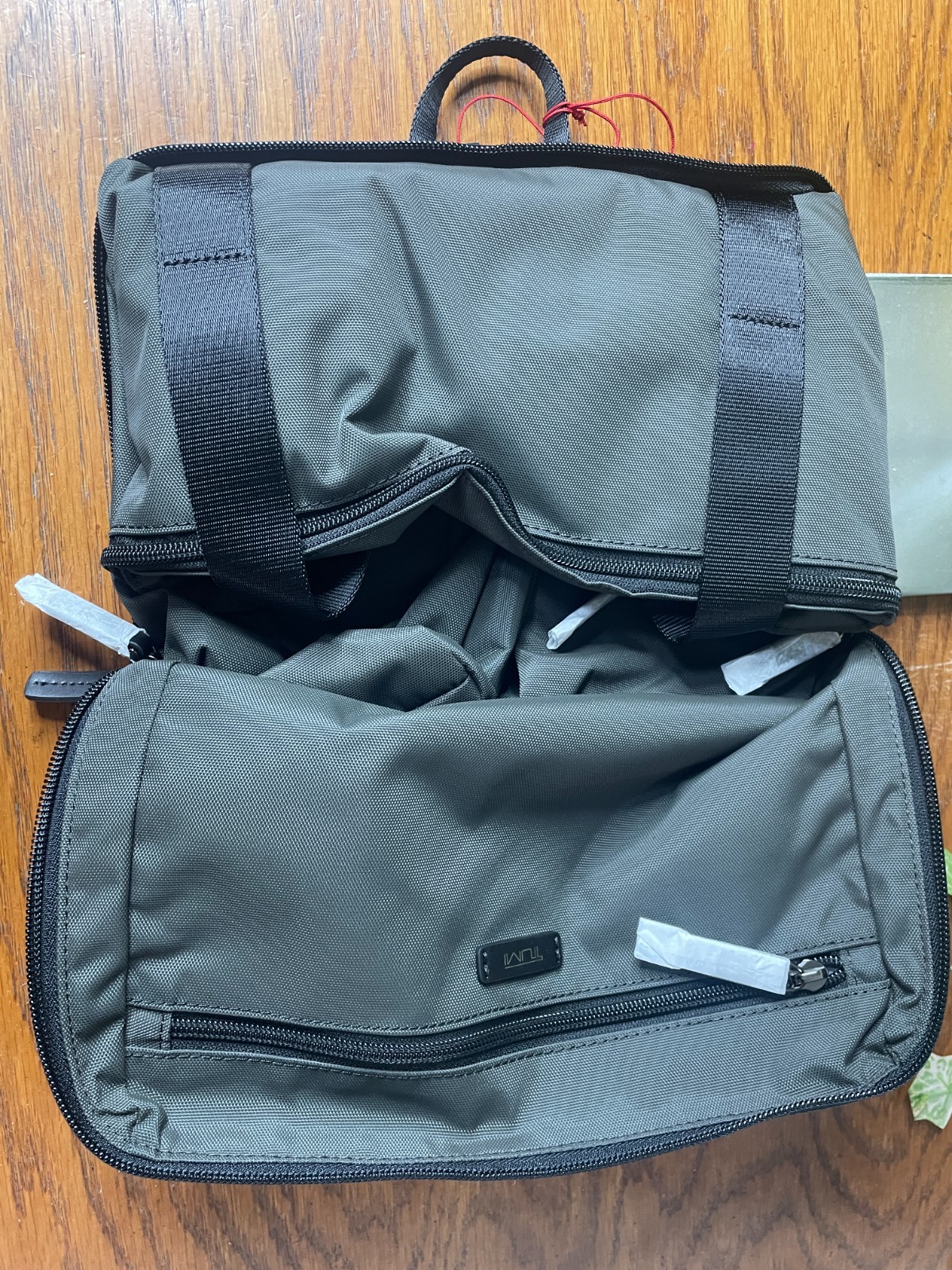 NWT TUMI DARK GREY PACKABLE DUFFLE FOLDABLE DUFFEL TOTE BAG TRAVEL CARRYON