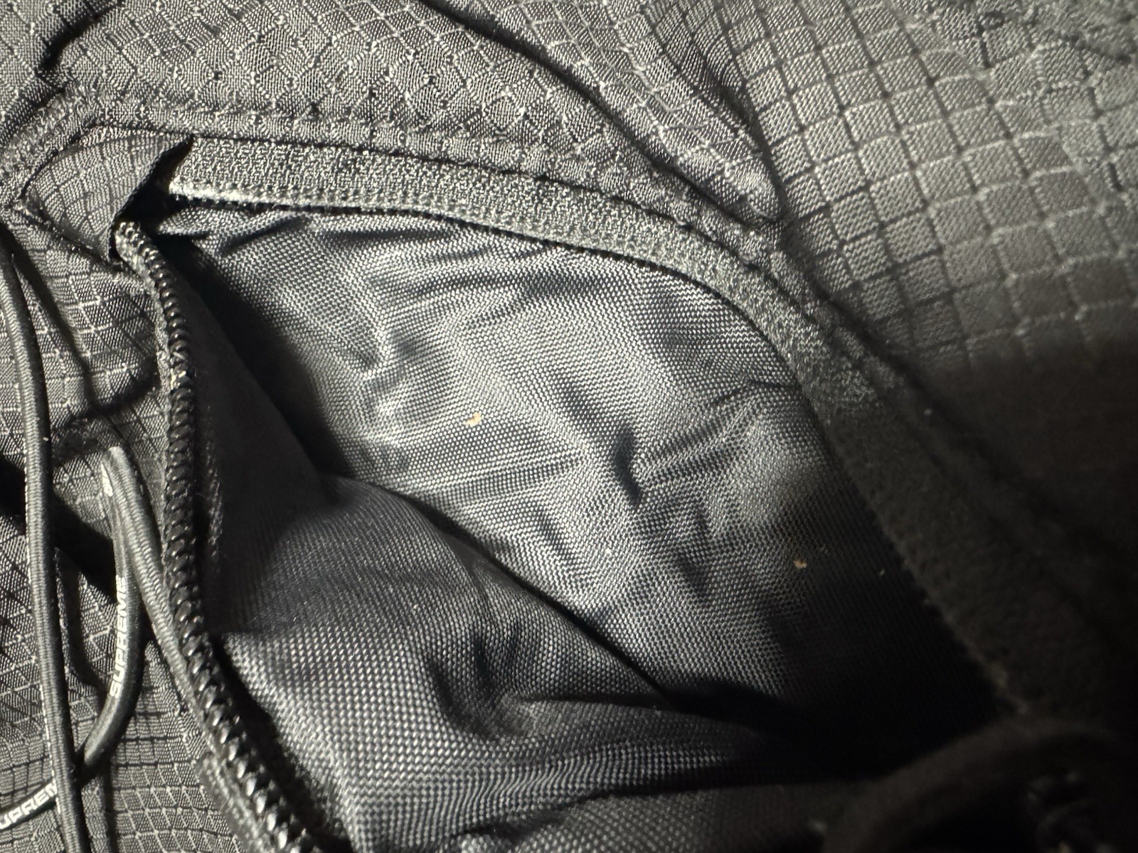 Supreme Sling Bag Black SS22, Adjustable Crossbody Sling Bag, Zippered Pockets.