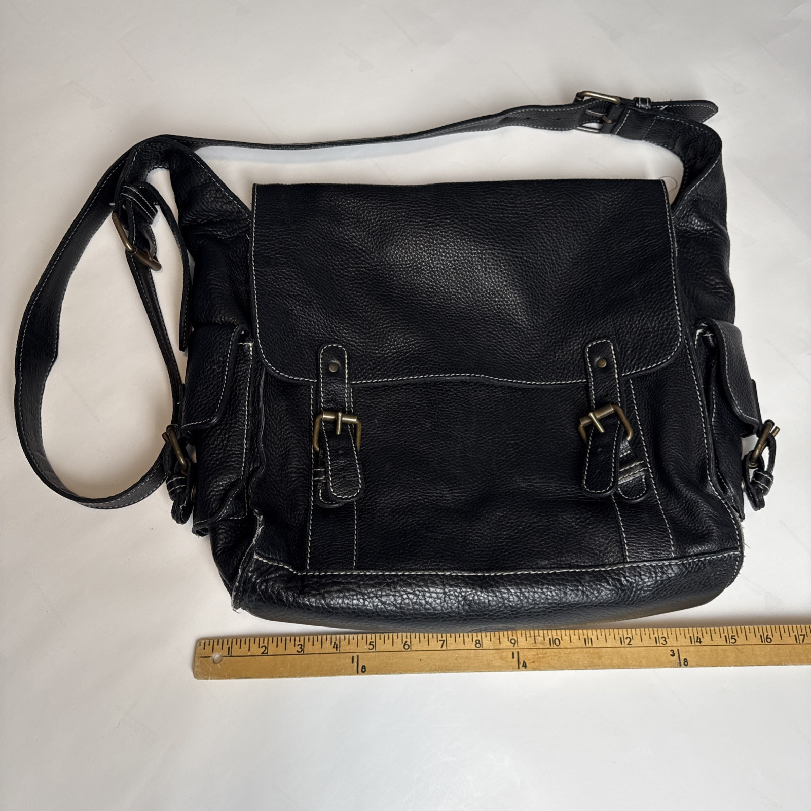 ROOTS CANADA Black Genuine Leather Messanger Bag Made in Canada