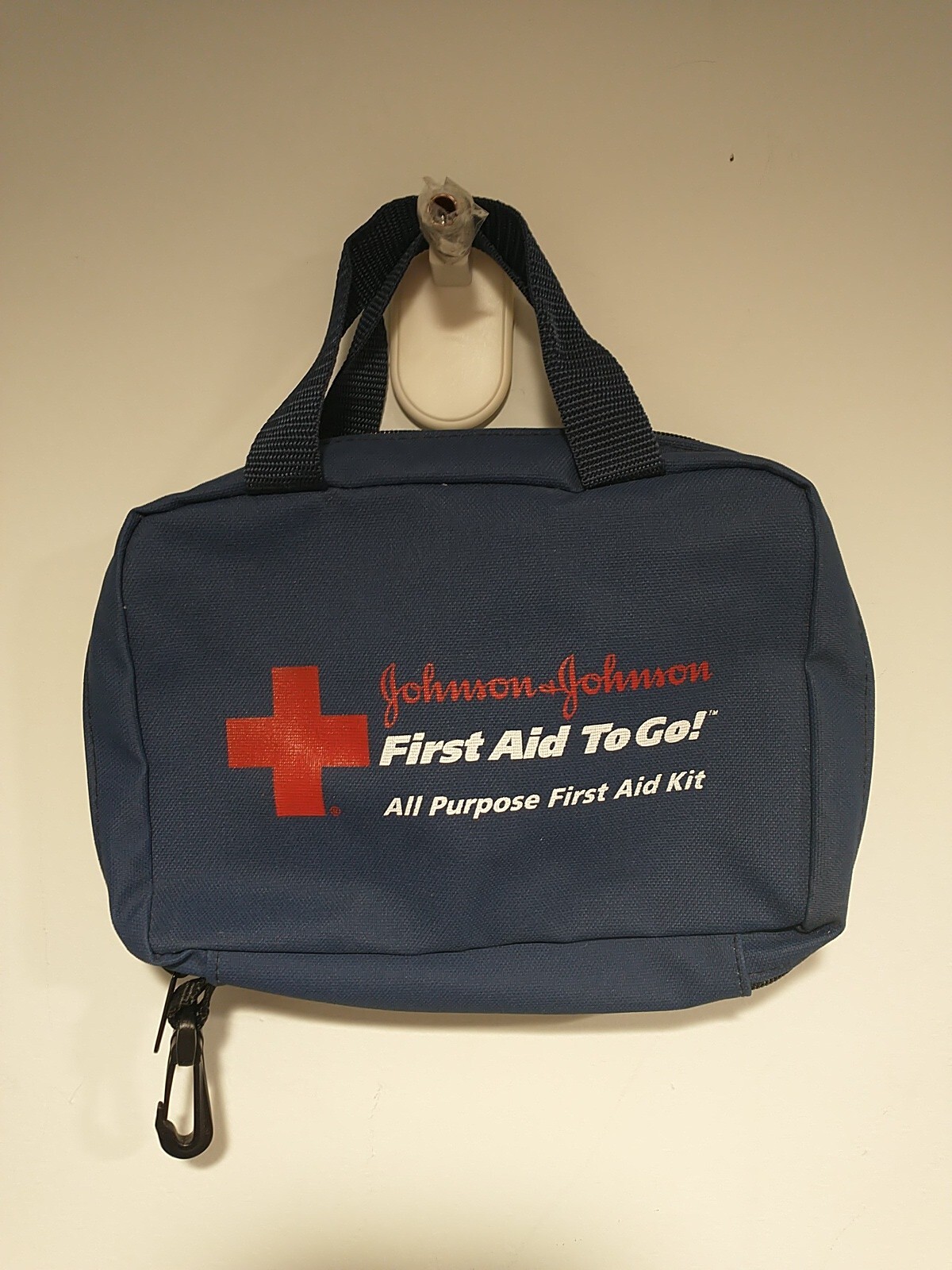 Johnson & Johnson First Aid Canvas Bag Life Guard Beach Travel Accessory w/ Clip