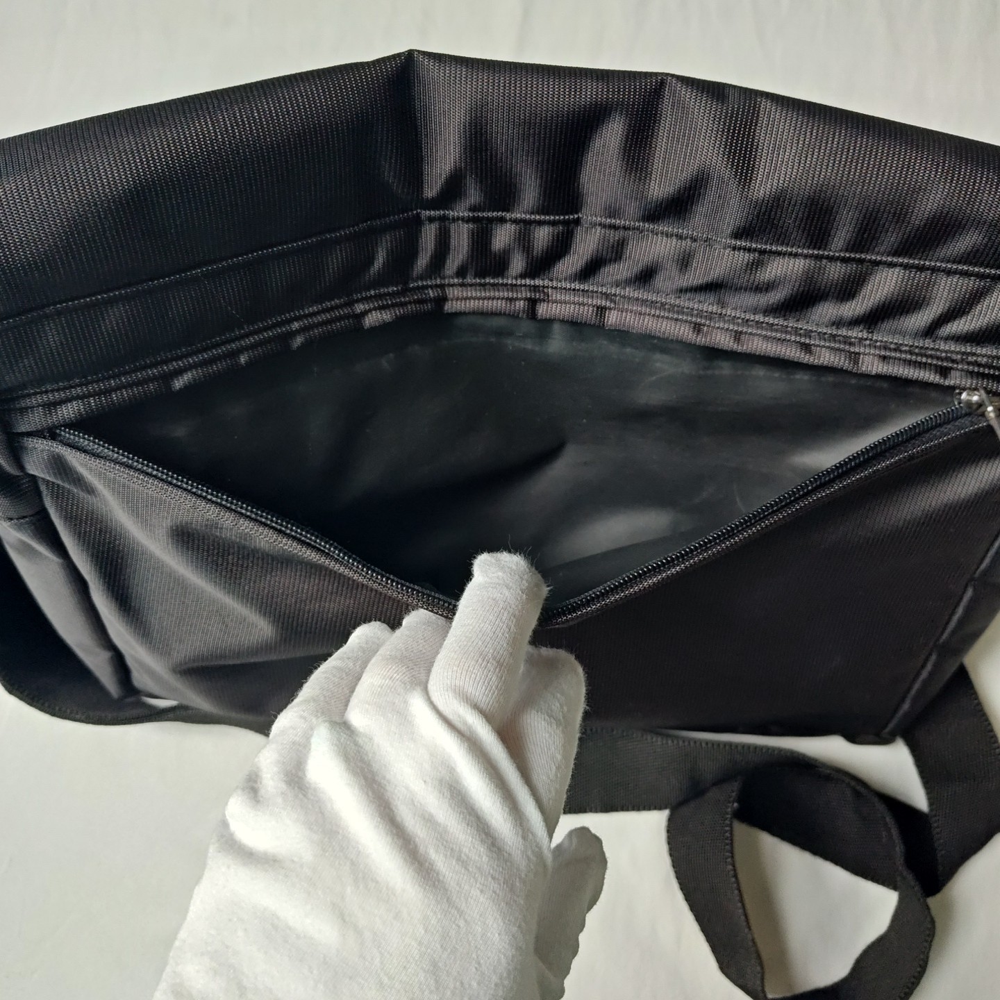 Prada Linea Rossa Black Nylon Messenger Laptop Bag – Adjustable Crossbody Strap