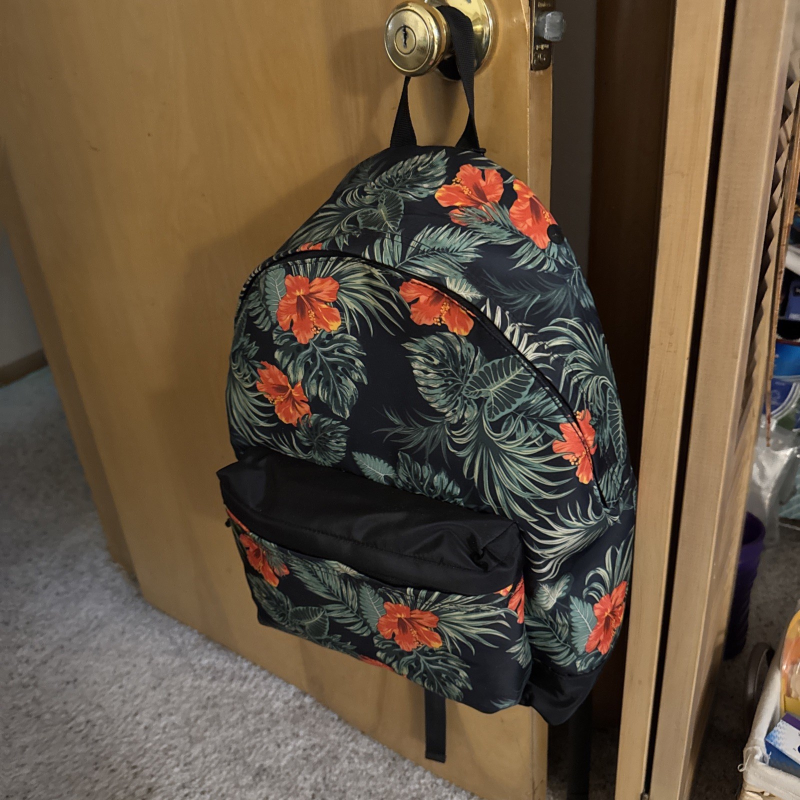 MEN’S FLORAL PRINT BACKPACK – BLACK , Green & Orangeish Flowers. NEW