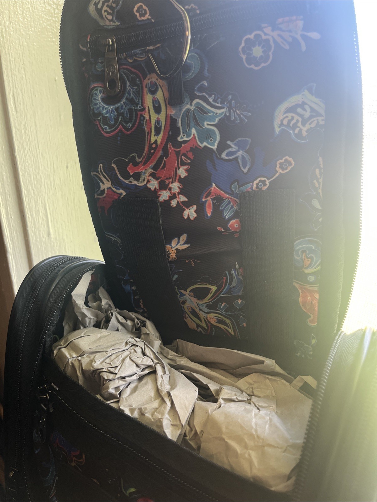 ROBERT GRAHAM Armageddon Max Zip Black Hanging Travel Toiletry Bag