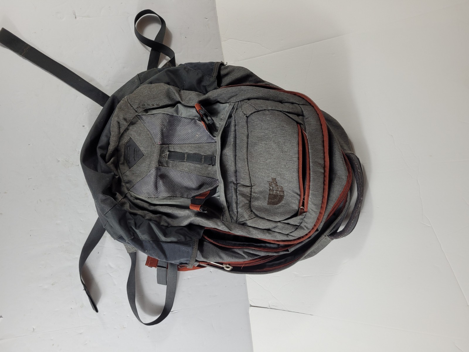 The North Face Recon FlexVent Men’s Backpack Medium Size Pre-Owned Ships Free