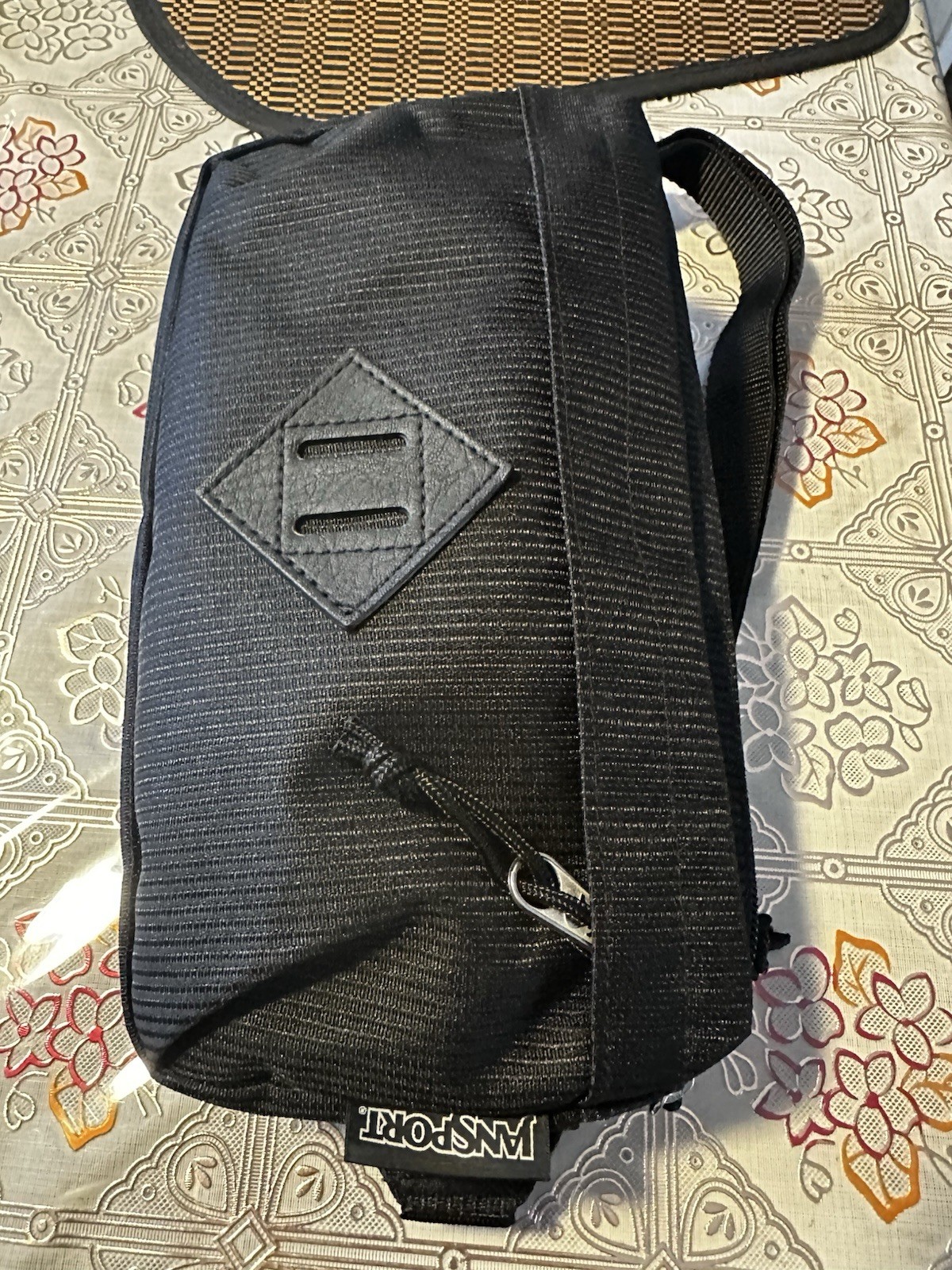 JanSport Black Small Crossbody Sling Bag Zip Closure Adjustable Strap Pockets