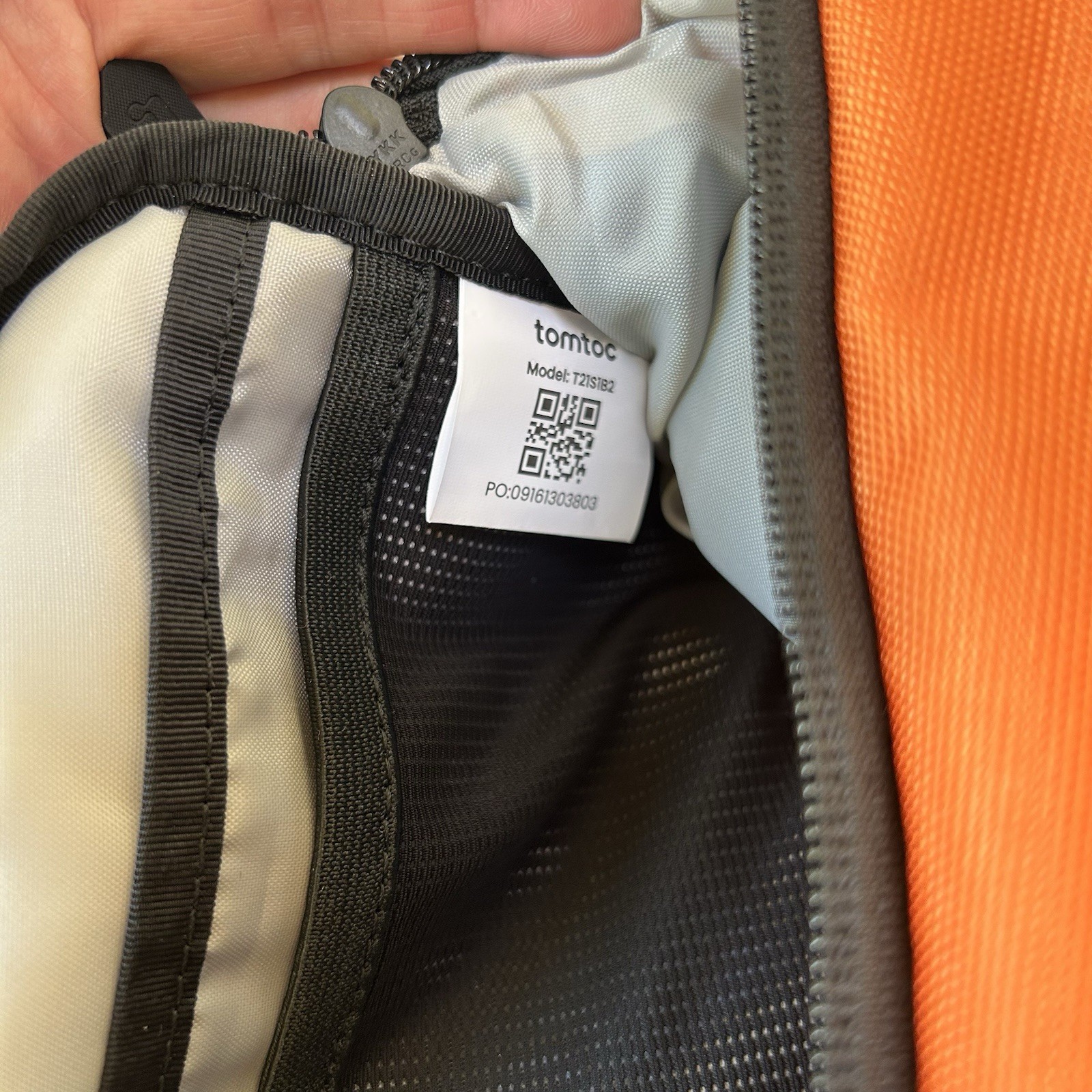 Tomtoc T21 3L Explorer EDC Sling Bag Compact Crossbody Bag Orange/Blue NWOT