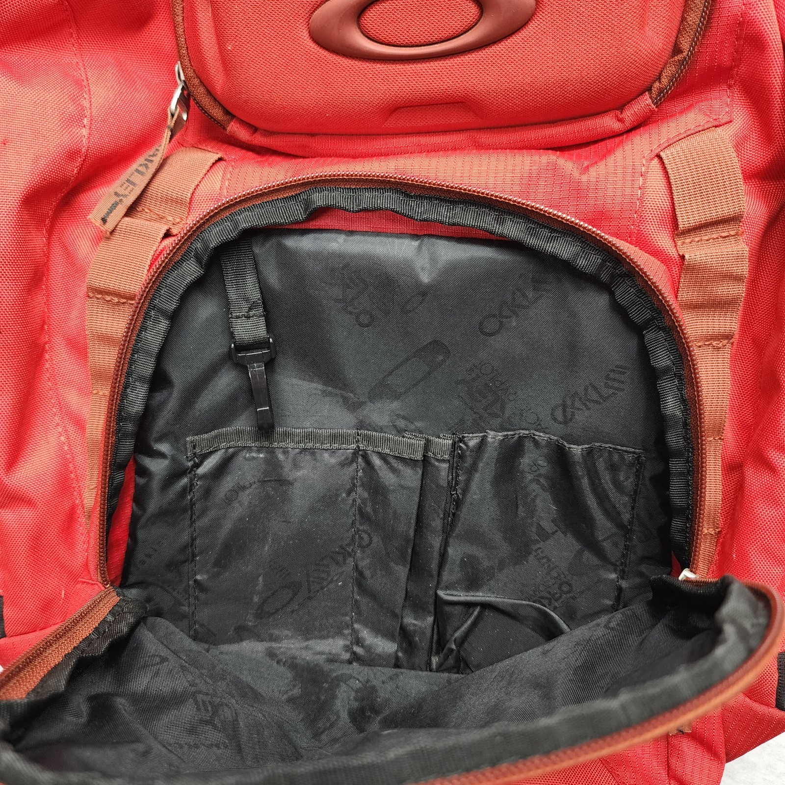 Oakley Backpack Y2K Factory Pilot ON AIR Media Crew 92610-465 16452 Red