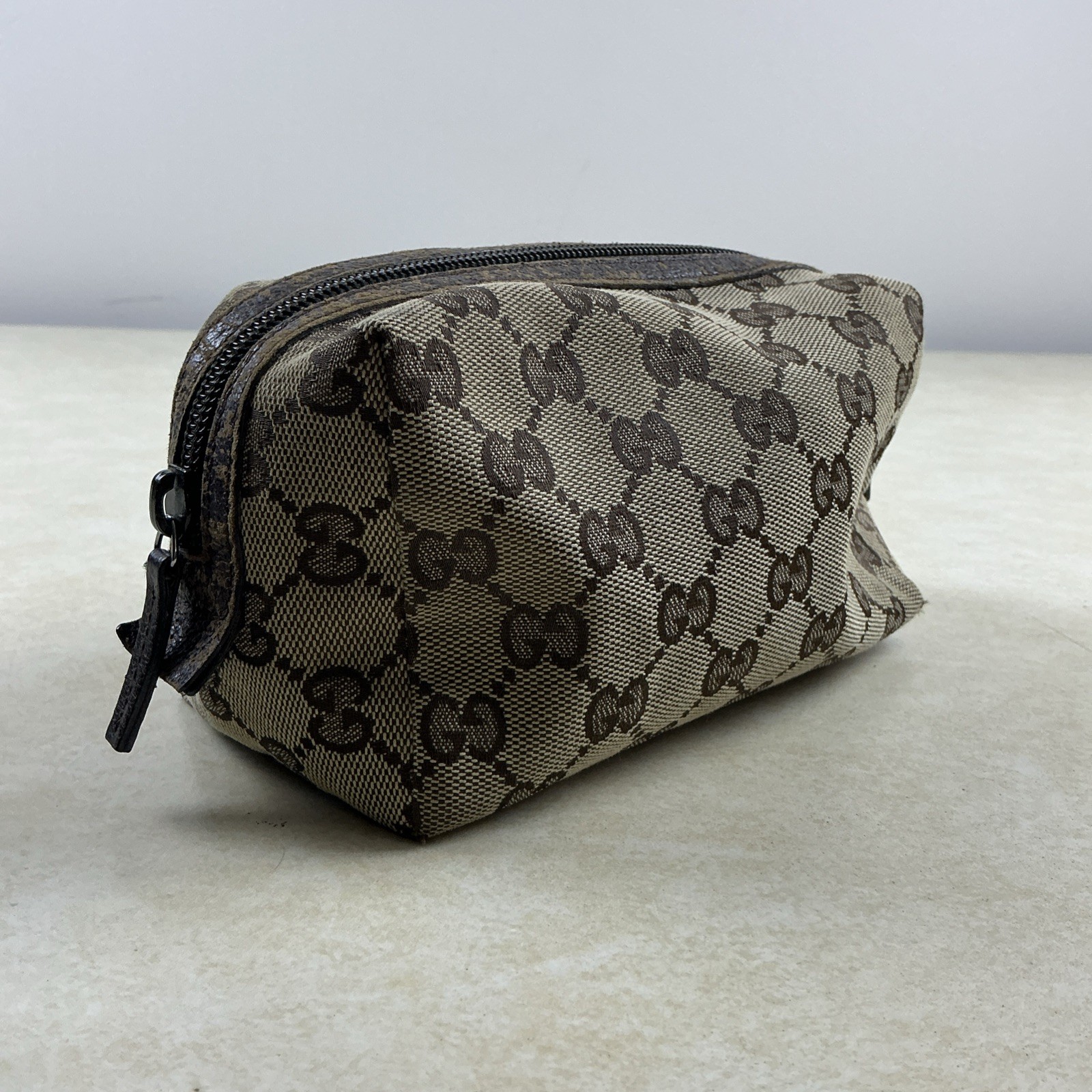 Gucci GG Monogram Pouch Cosmetic Toiletry Bag Canvas Authentic Ships Fast Ship