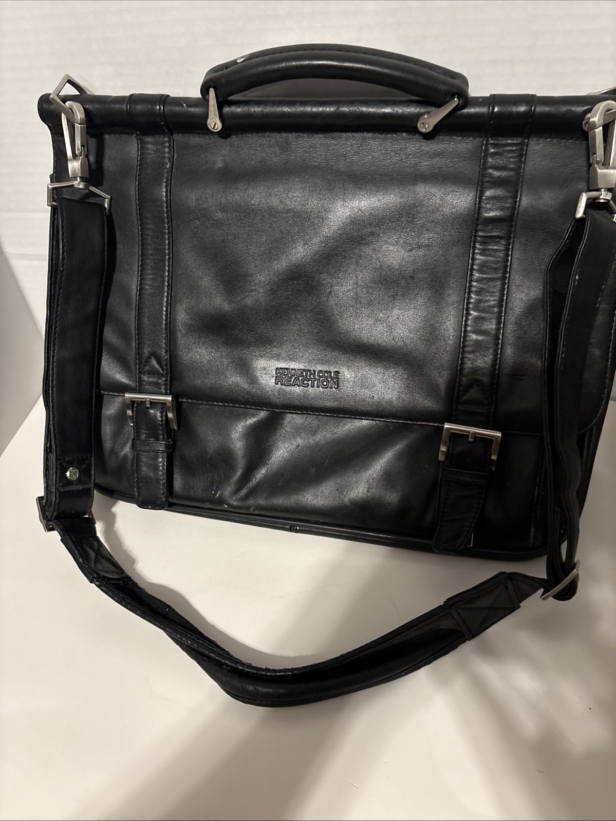 Kenneth Cole Reaction BLACK REAL LEATHER EXPANDABLE MULTI COMPARTMENTS BRIEFCASE