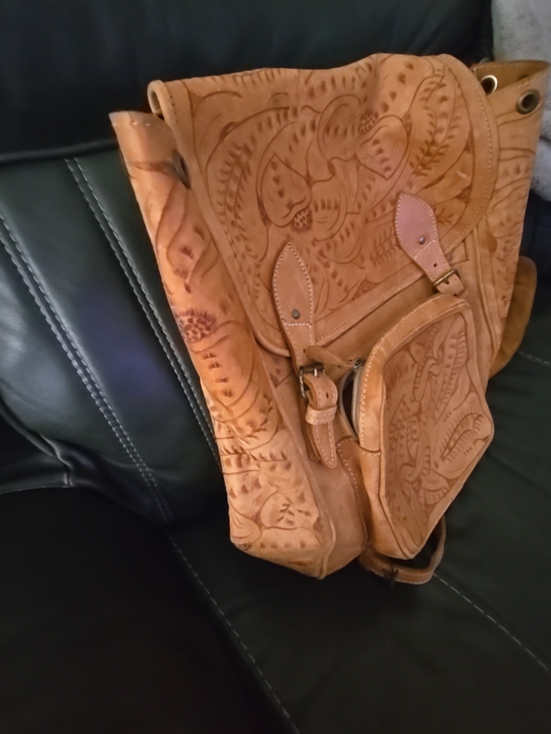 XL RAW LEATHER BACKPACK BAG HAND TOOLED WESTERN MOTIF HAND MADE XL BAG