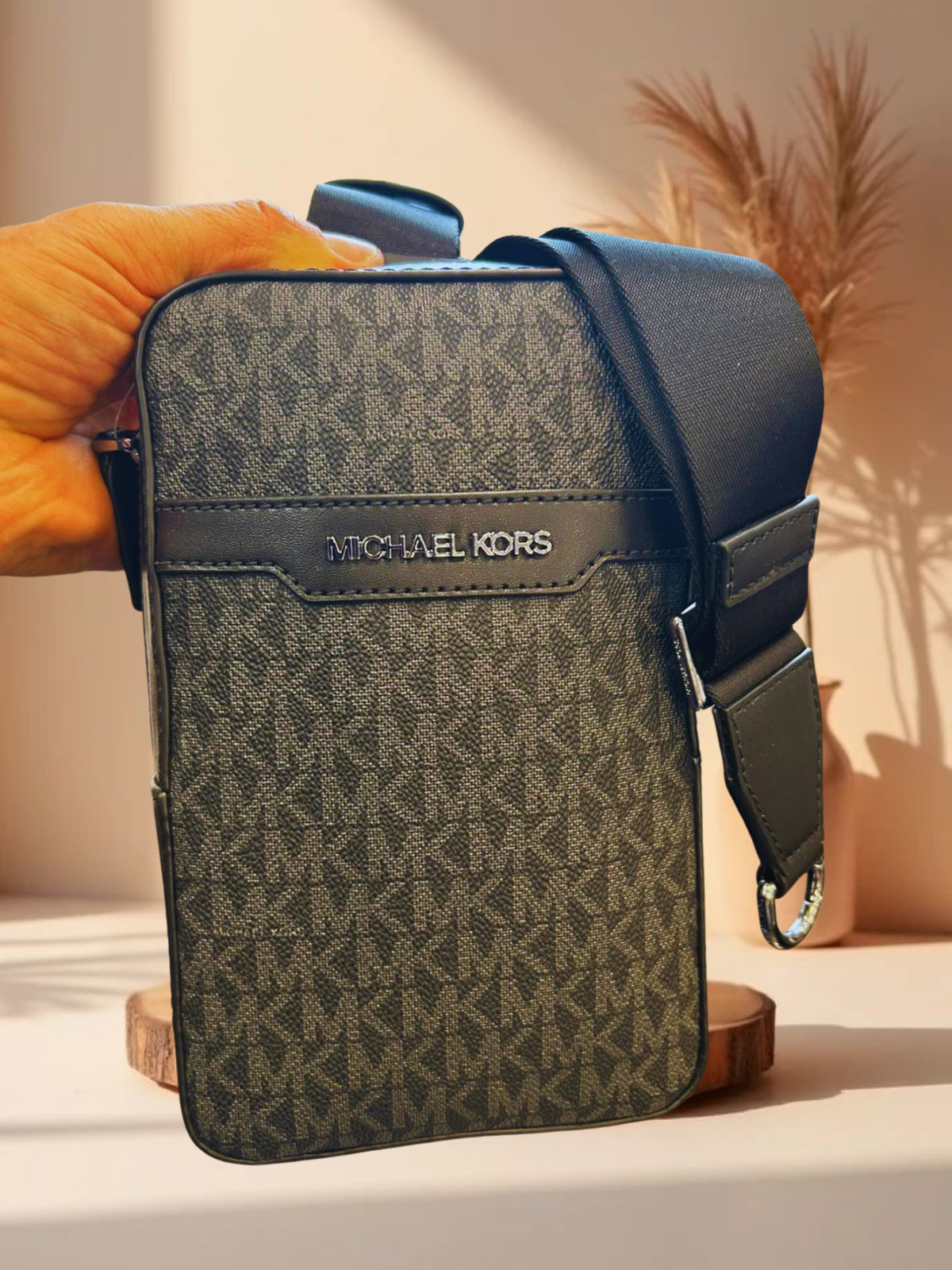 Michael Kors Cooper Men Medium Logo Crossbody Fanny Pack Waist Bag Variation