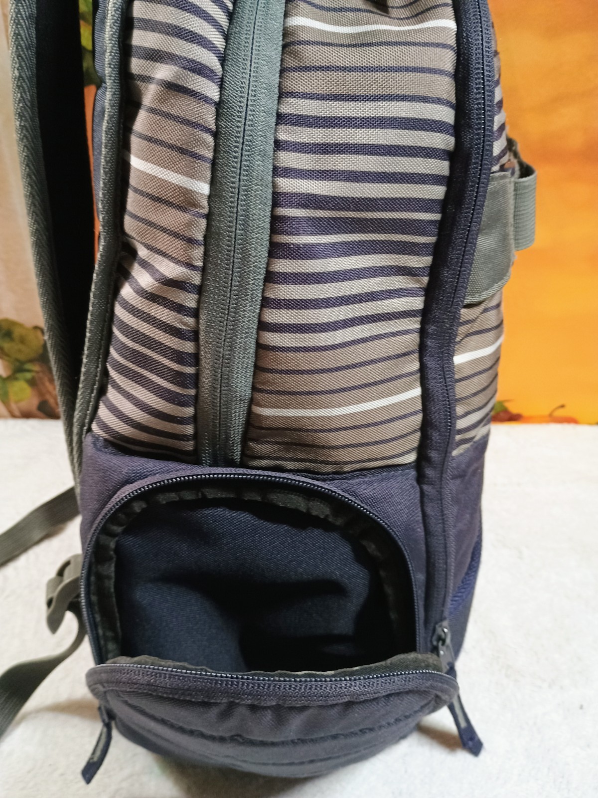 VTG Skullcandy Ink’d Skateboard Backpack Striped Navy Blue & Gray Skate Book Bag