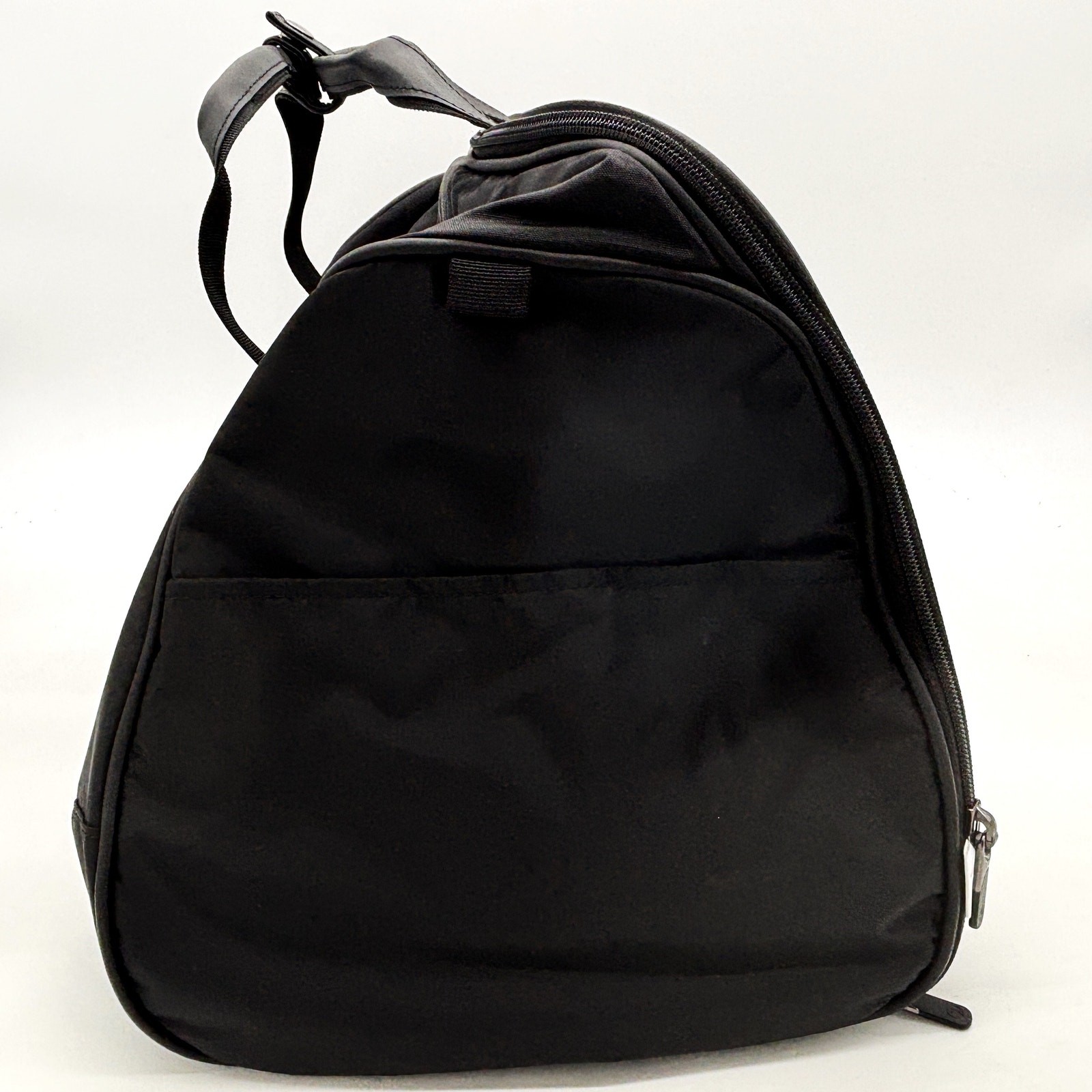 Stitch Golf Ultimate Duffle Garment Bag Black Tough Zipper Water Stain Resistant