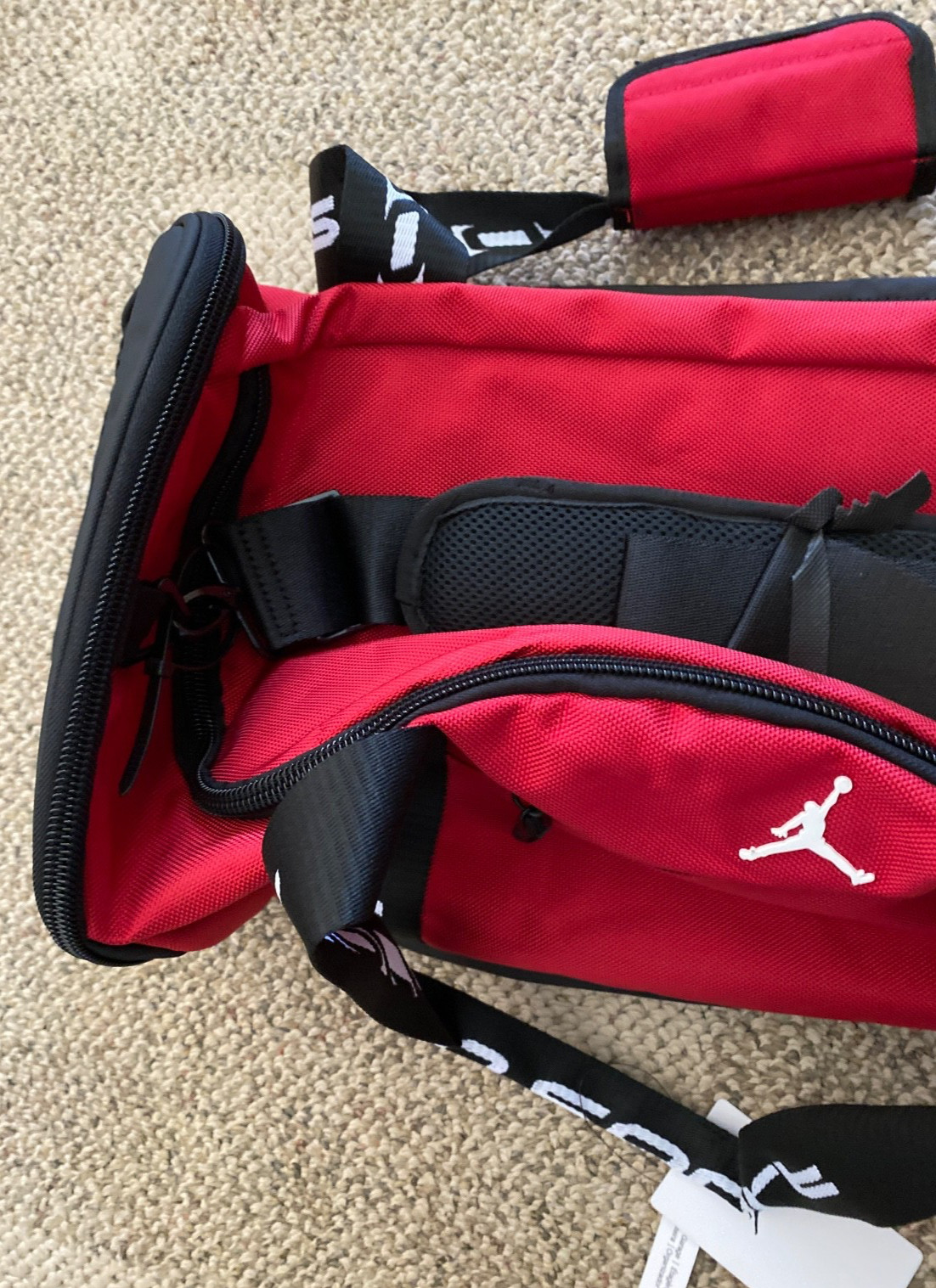 Jordan Nike Duffle Duffel Bag Job Gym Court MA0913-R78 Red $95 Large 24″x11″x10″