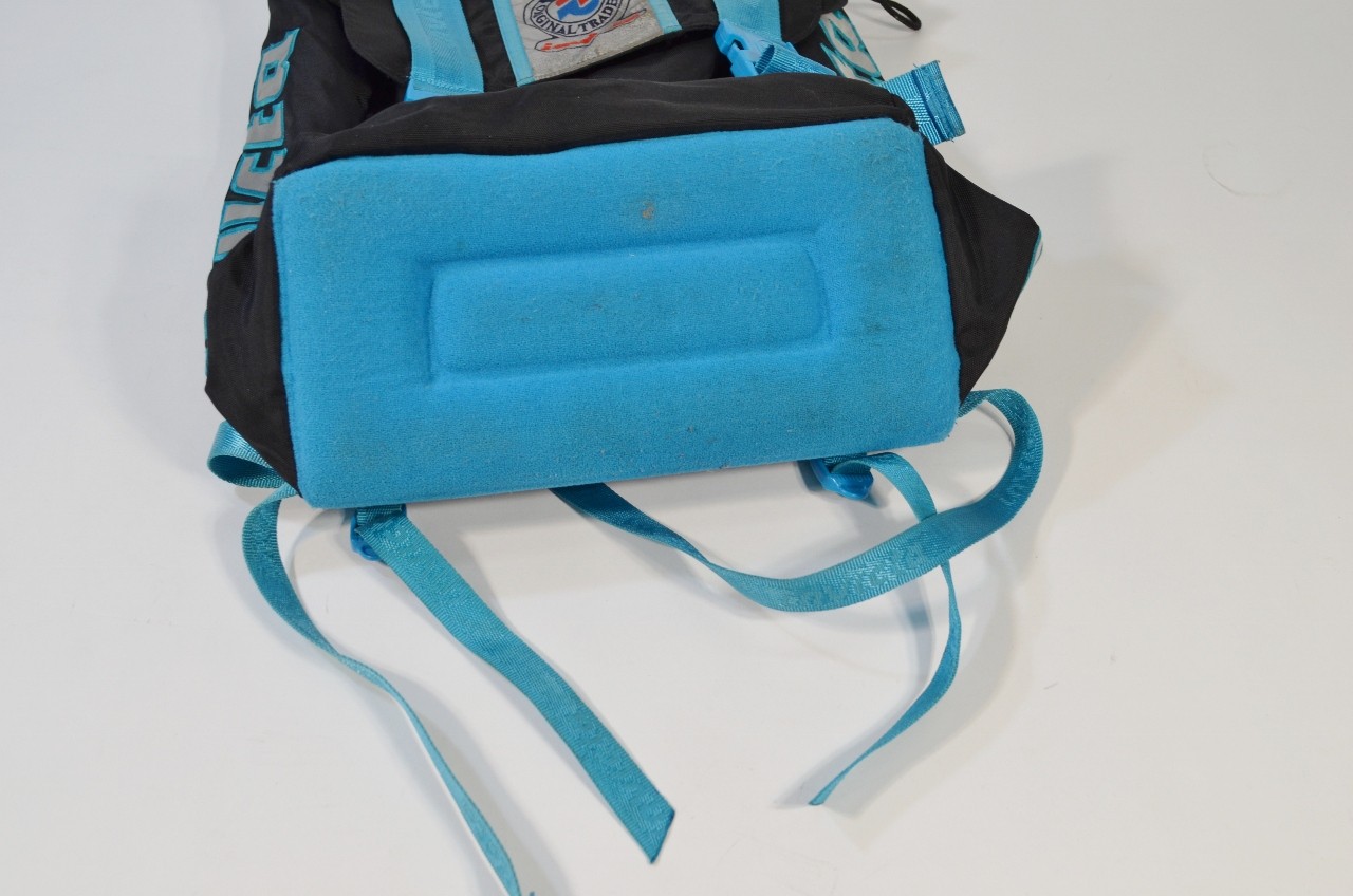 Invicta Jolly Black Backpack Black Teal Blue VTG Padded Italian Made in Italy