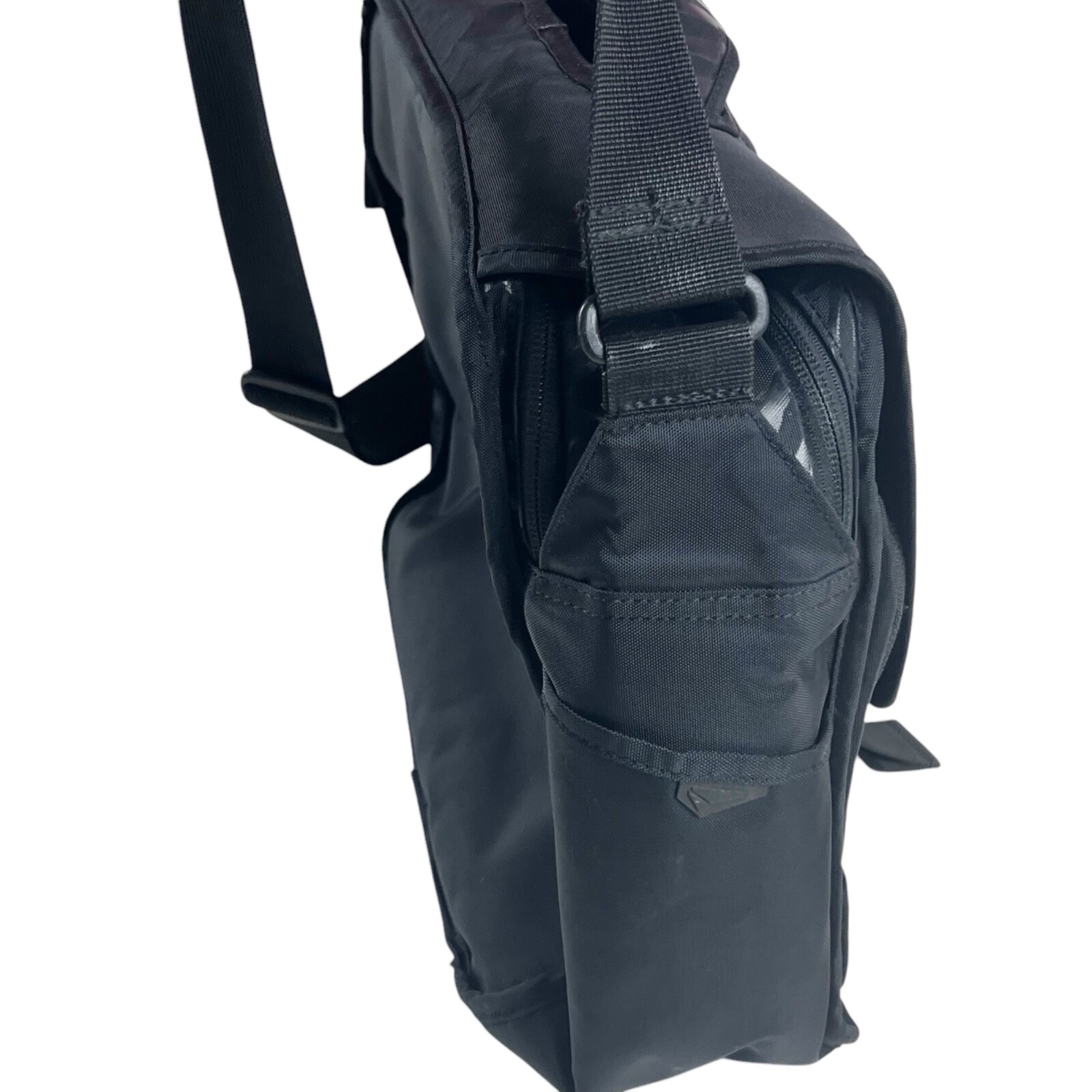 Volcom Messenger Bag Laptop Computer Corporate Black 2 Padded Sleeves Top Handle