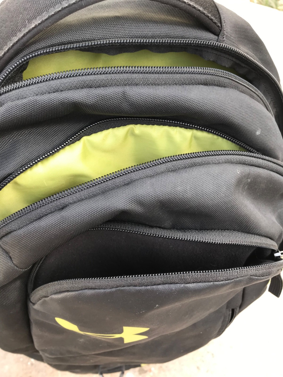 Under Armour Storm Hustle 4.0 Black Backpack Laptop Green Interior School Bag
