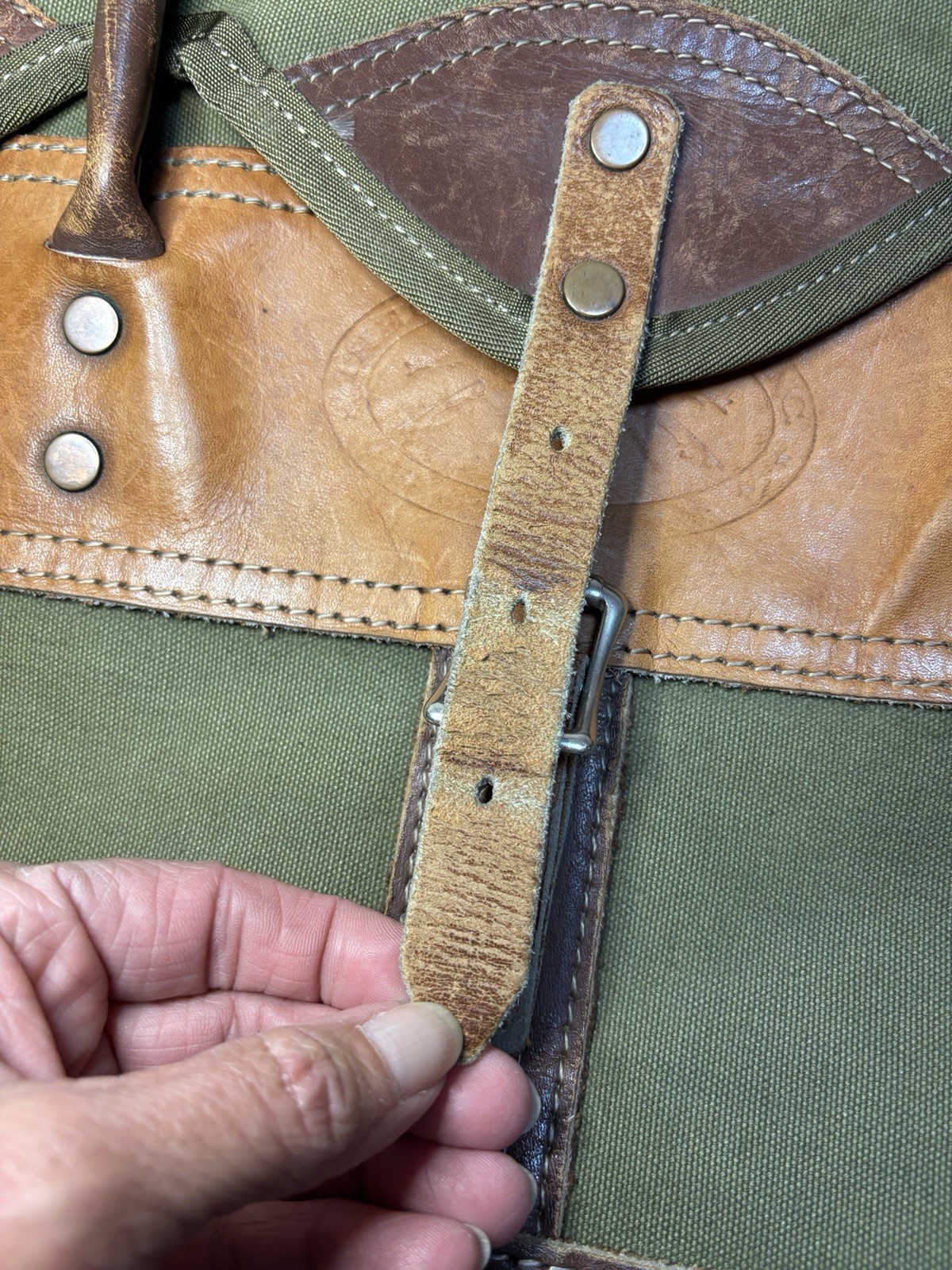 Vtg Orvis Battenkill Olive Canvas & Leather Messenger Briefcase Laptop Bag Used