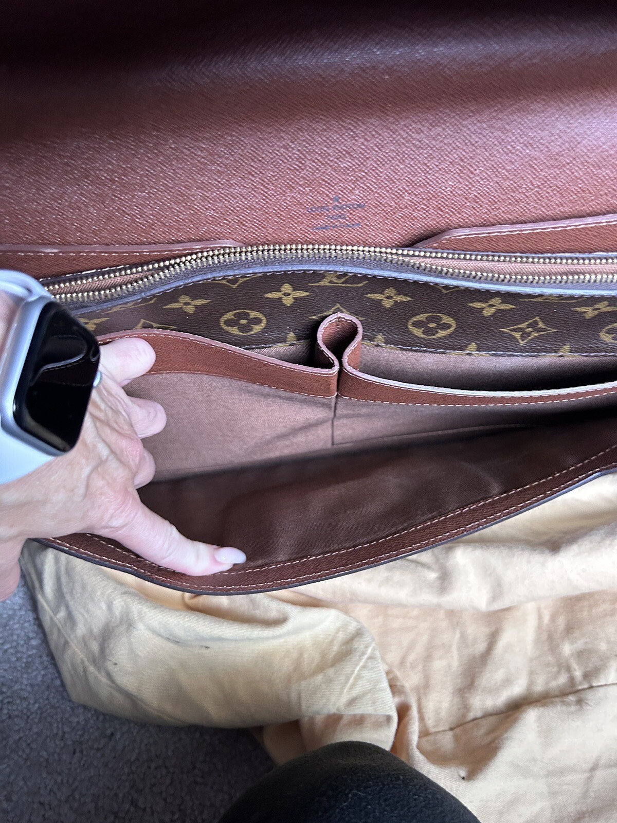 Louis Vuitton Robusto Briefcase Monogram Canvas Brown M53027 w/ Keys Authentic