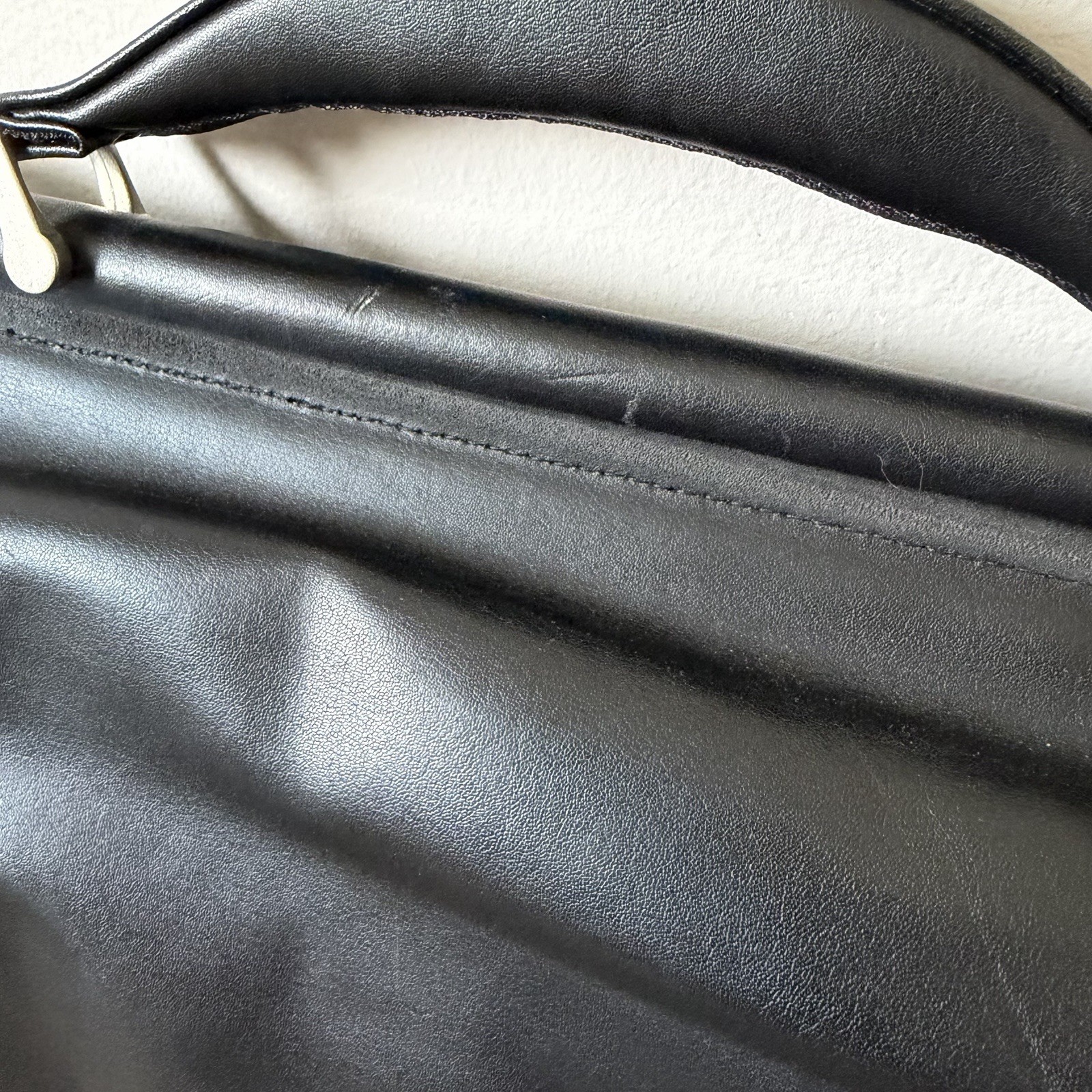 Toppers Black Briefcase/Document Case Push Lock Zip Top Handle Inner Pockets