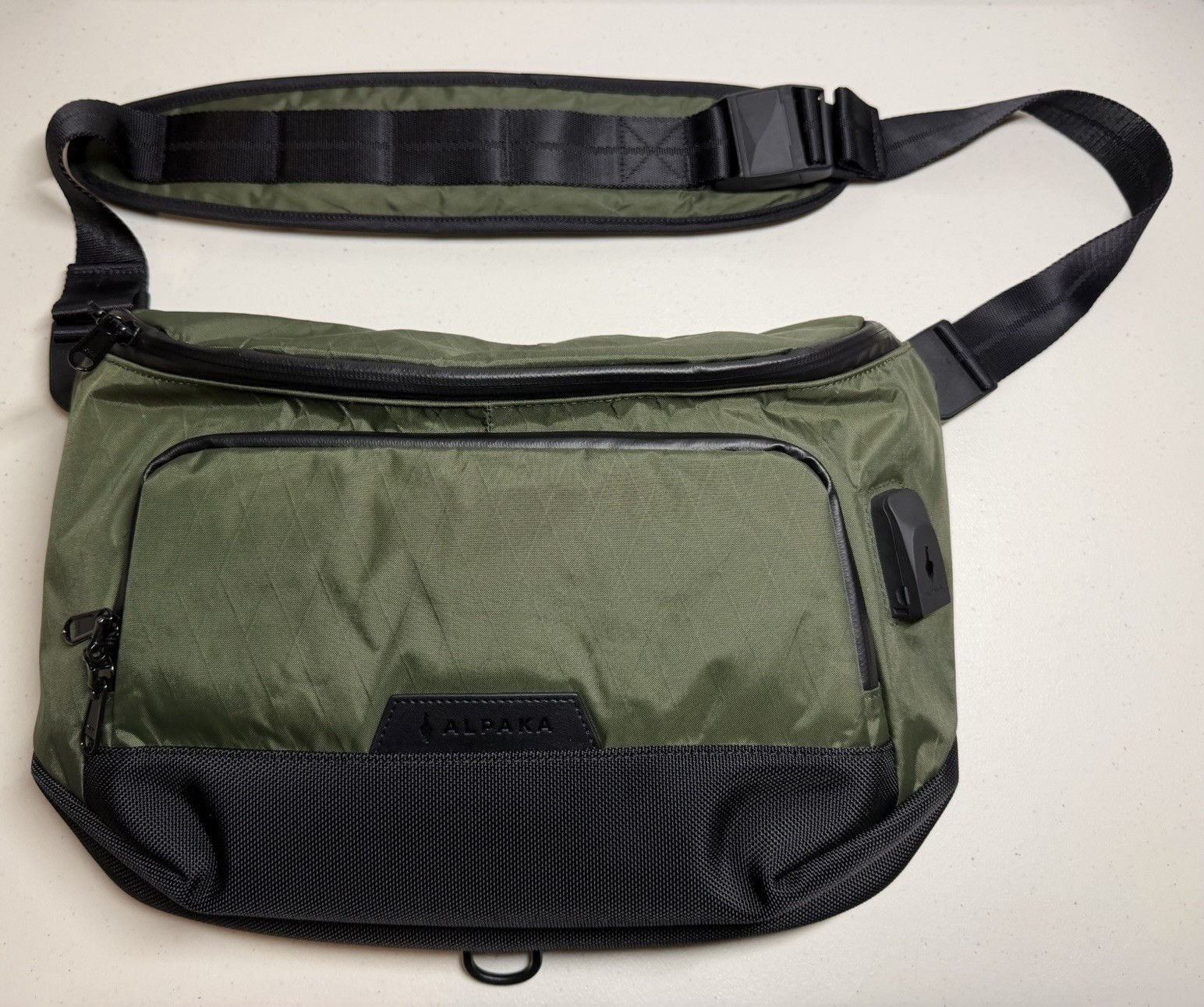 ALPAKA Bravo Sling Max Green X-Pac NWOT – Free Shipping