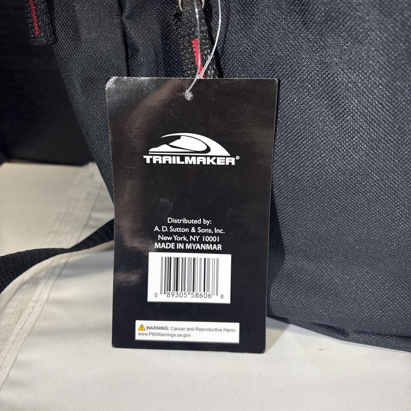 Trailmaker Classic Lightweight Backpack School Travel Bag 16.5″ Bookbag Black