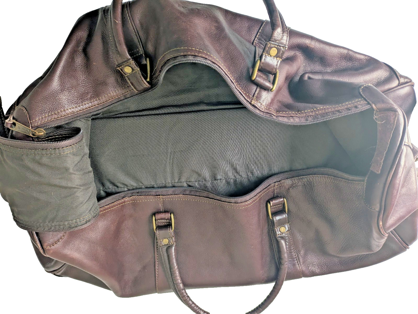 Clava Brown Genuine Leather Weekender Bag w/Removable Strap Footed Monogram